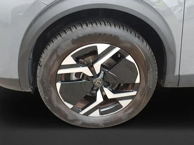 Peugeot 2008 view 8