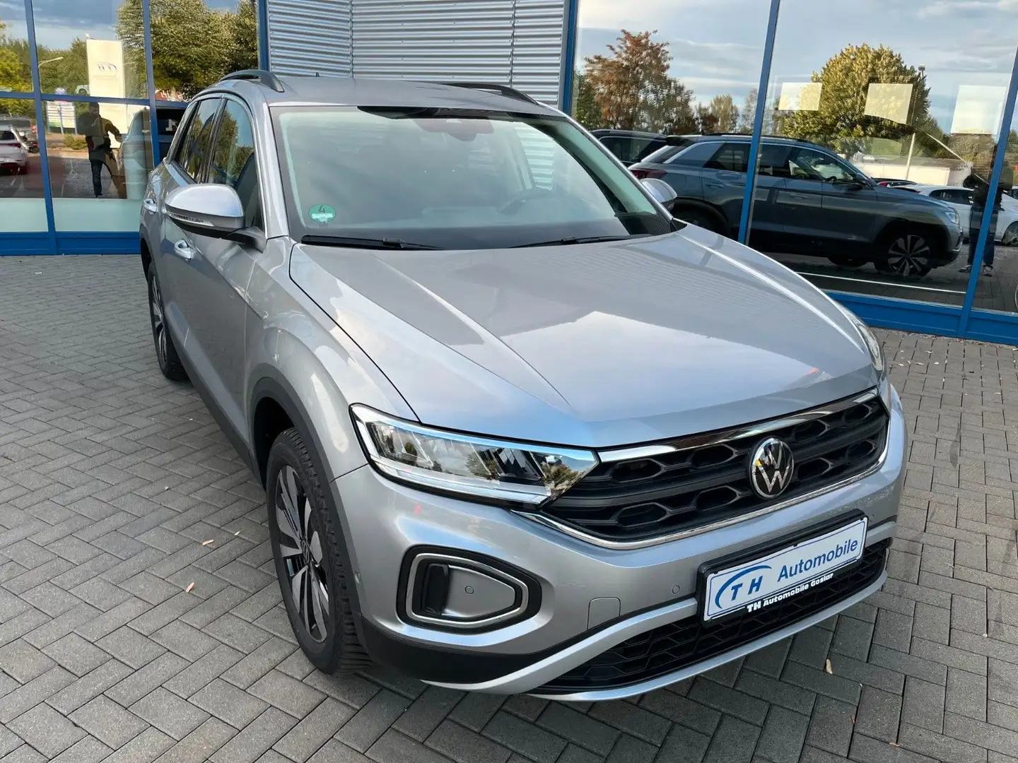 Volkswagen T-Roc Move/Kamera/Navi/LED/Virtual Silber - 1