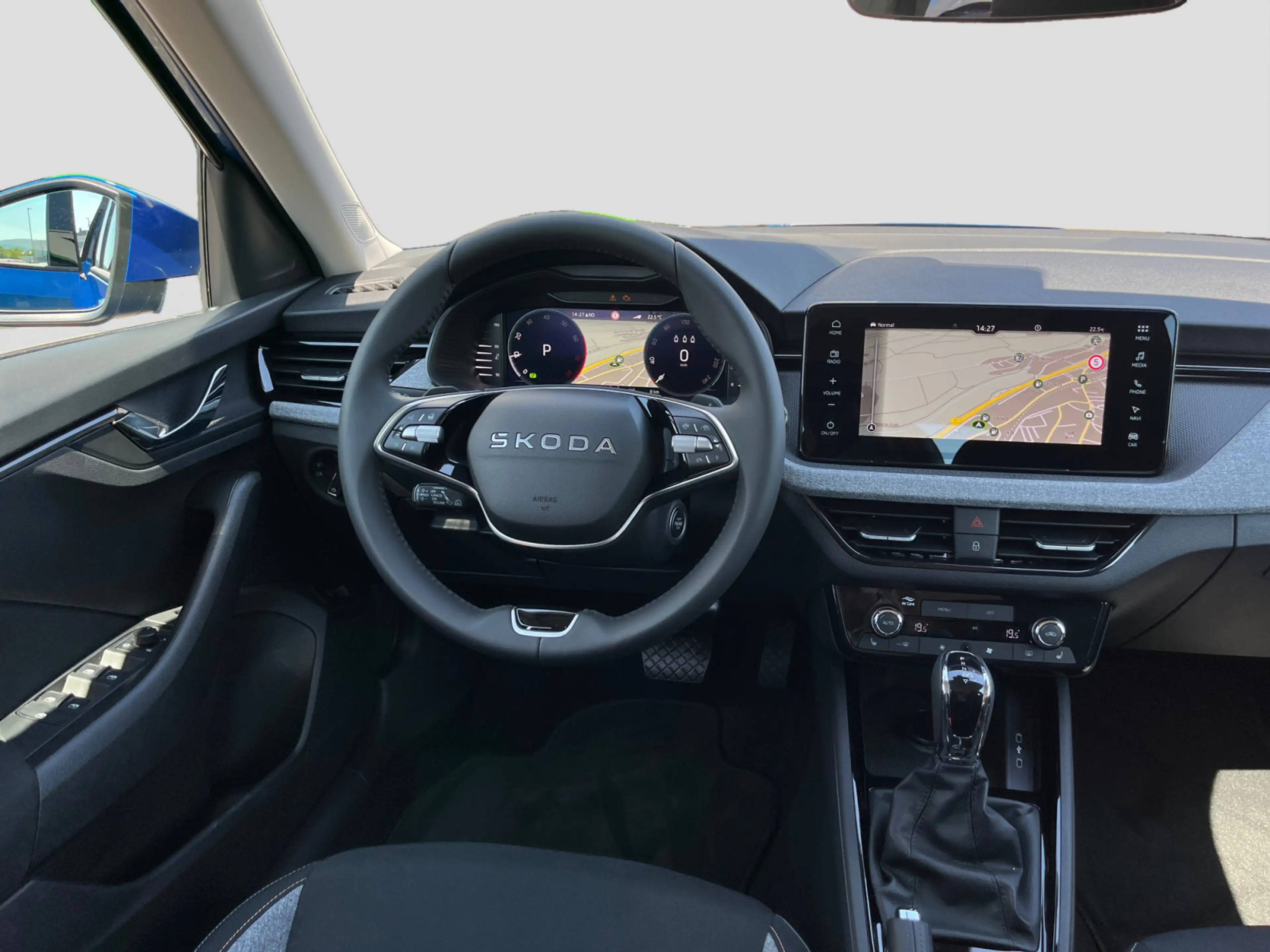 Skoda Kamiq Balance TSI 115PS DSG AHK Komf+ FahrAss IT — photo 6