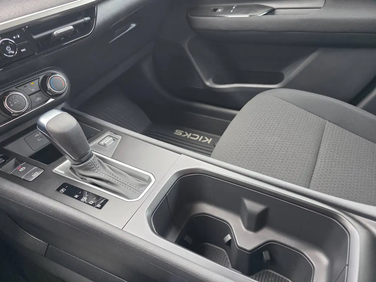 Nissan Kicks снимка Nissan Kicks
