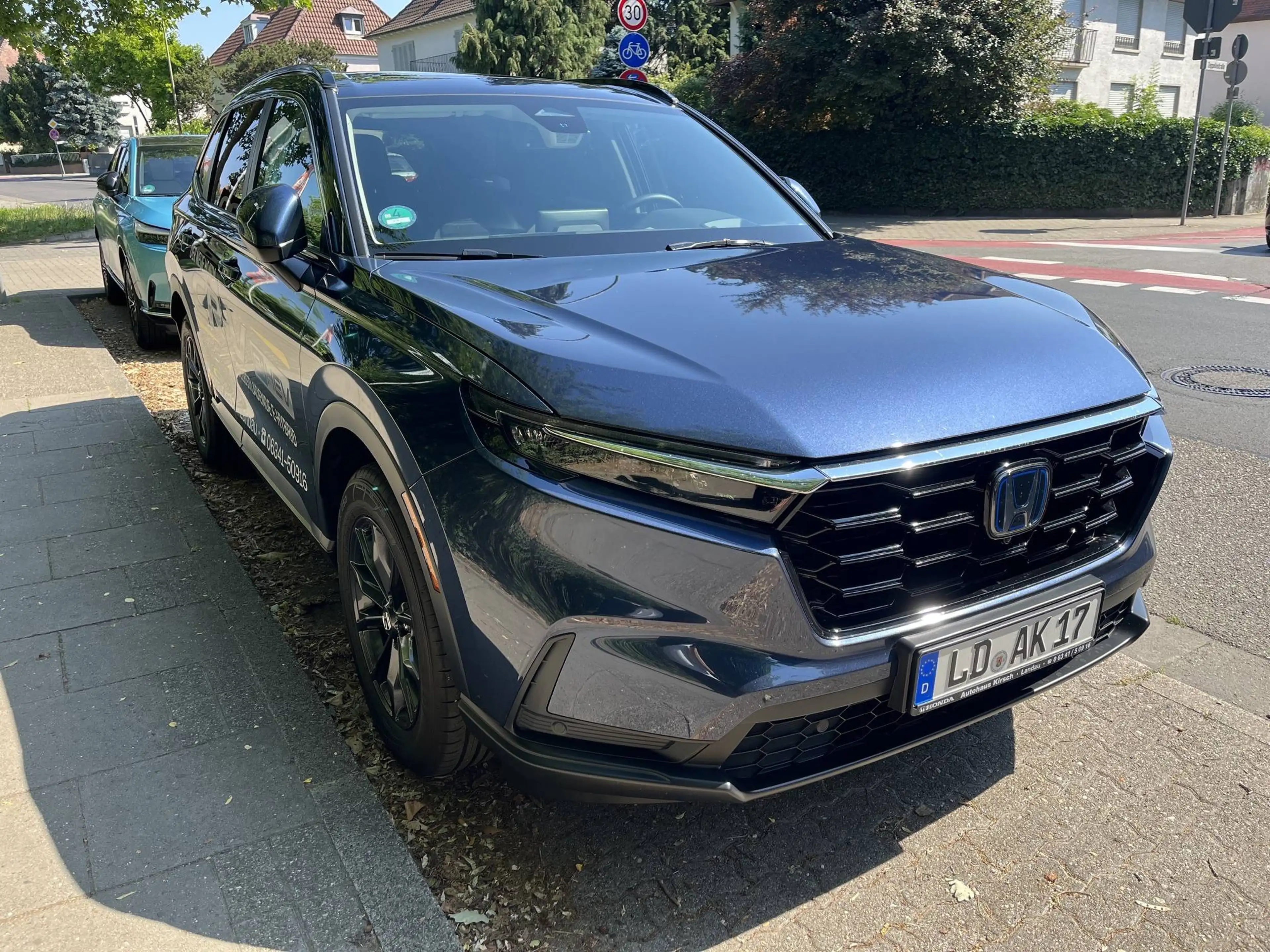 Honda CR-V e:HEV Advance AWD — photo 2