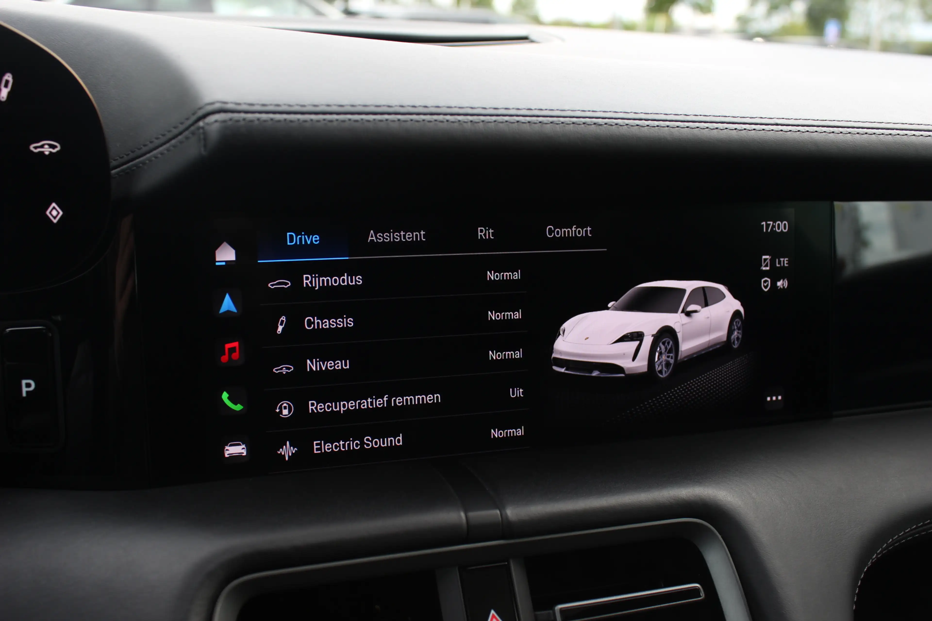 Porsche Taycan Cross Turismo 4S 93 kWh / SoH 93,1% / Panoramadak — photo 25