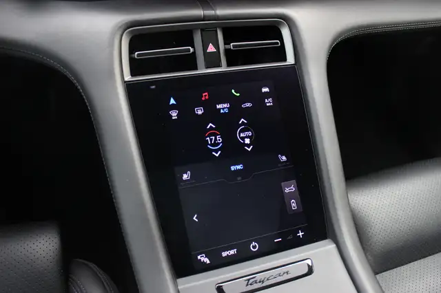 Porsche Taycan view 29