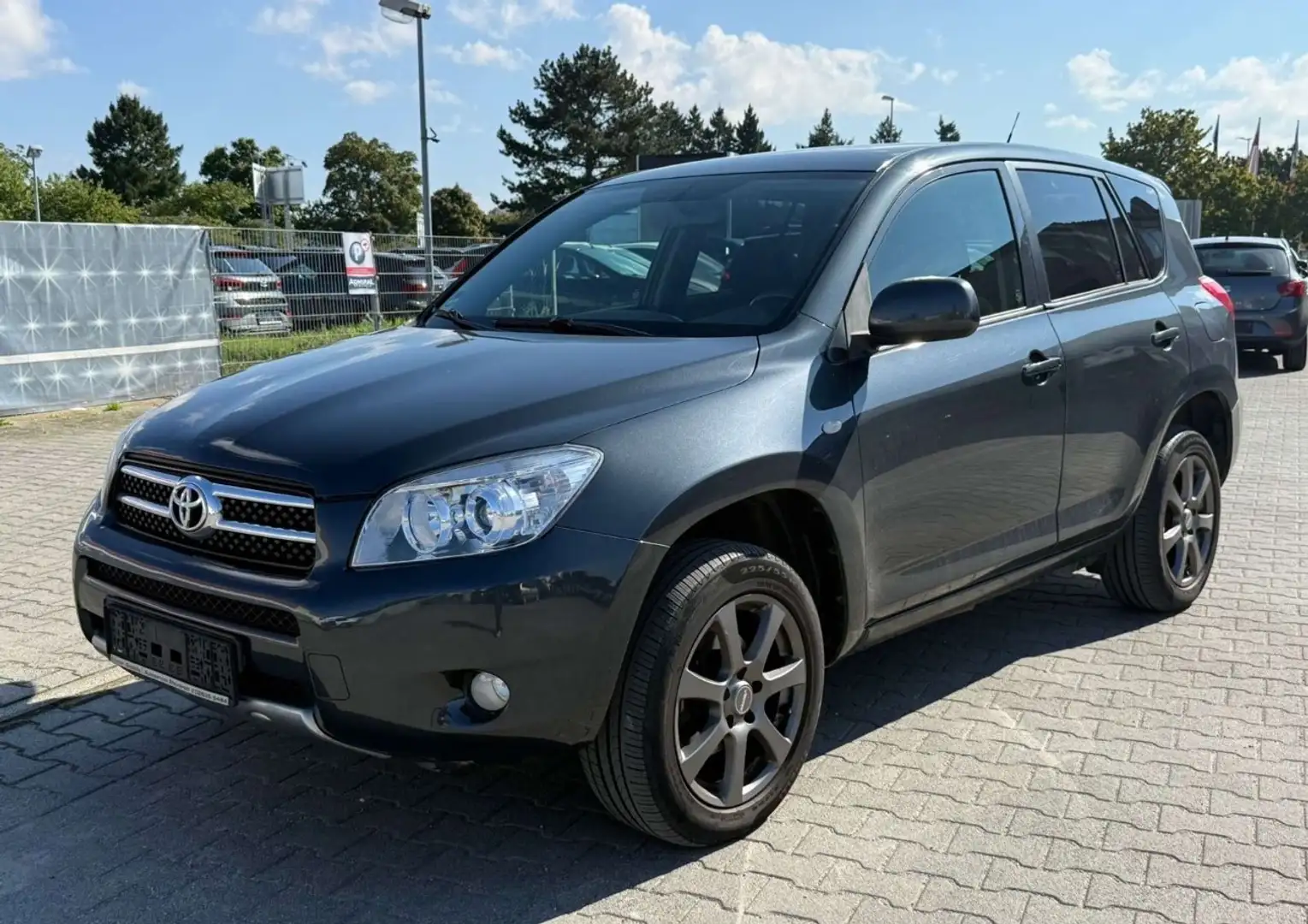 Toyota RAV 4 Cross Sport 4X4 *TÜV 05-27* EURO-4 AHK ALLRAD Grau - 2