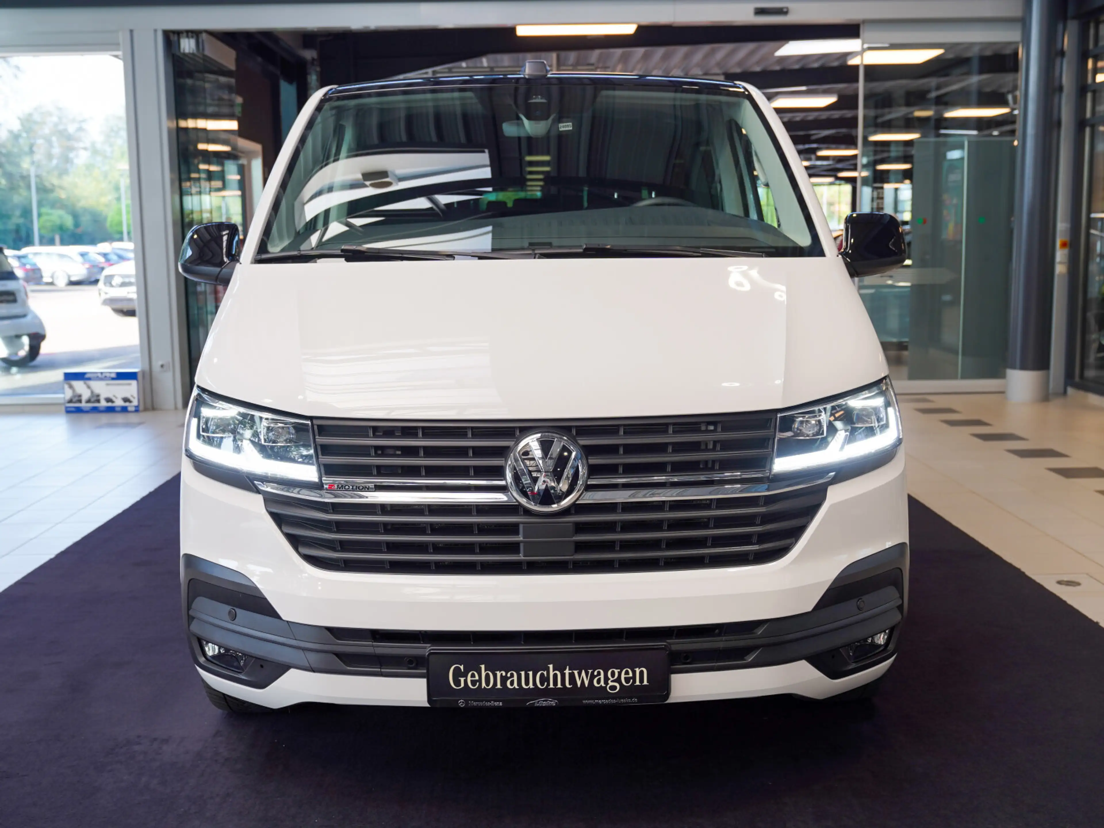 Volkswagen T6.1 Multivan Multivan 2.0 TDI 4M Edition AHK Standheizun — photo 8