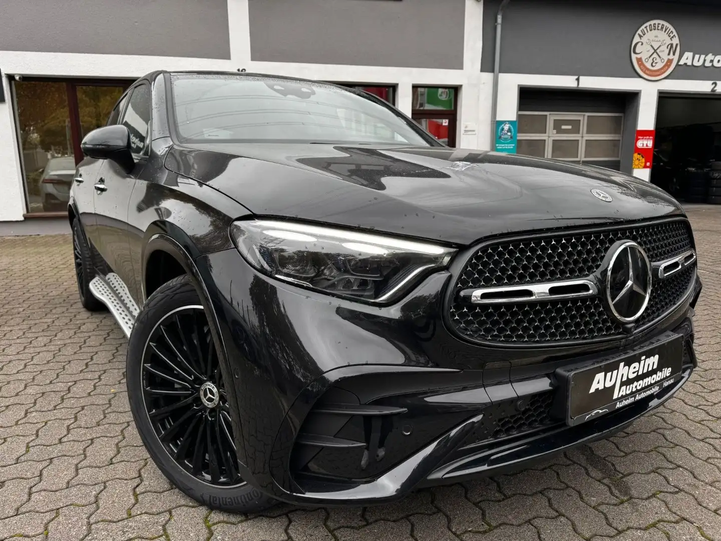 Mercedes-Benz GLC 300 4Matic AMG LINE HUD MBUX PANO MY25 Schwarz - 1