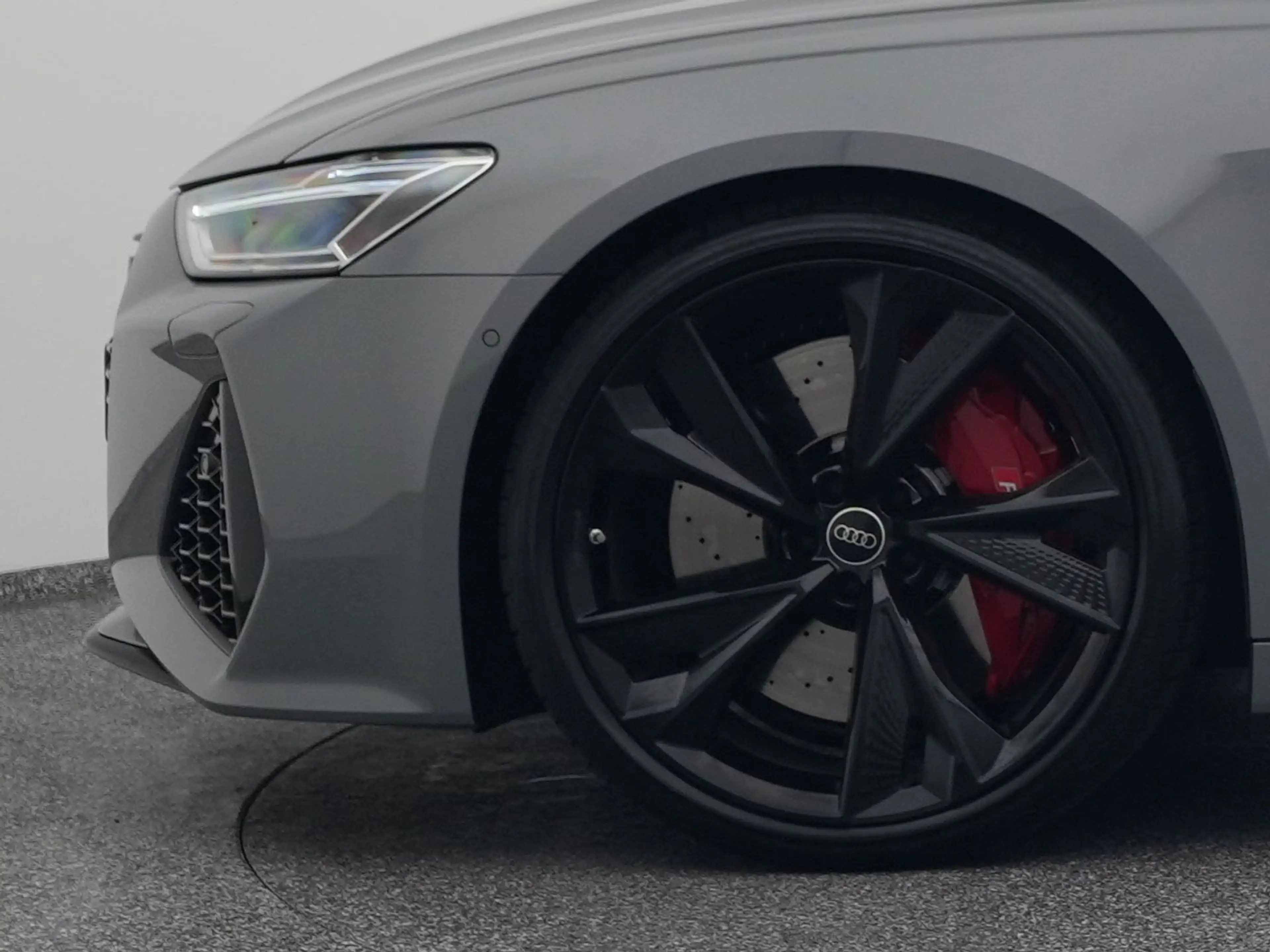 Audi A6 Avant RS 6 TFSi Quattro | PANO | DYNAMIC | 4WS | B — photo 21