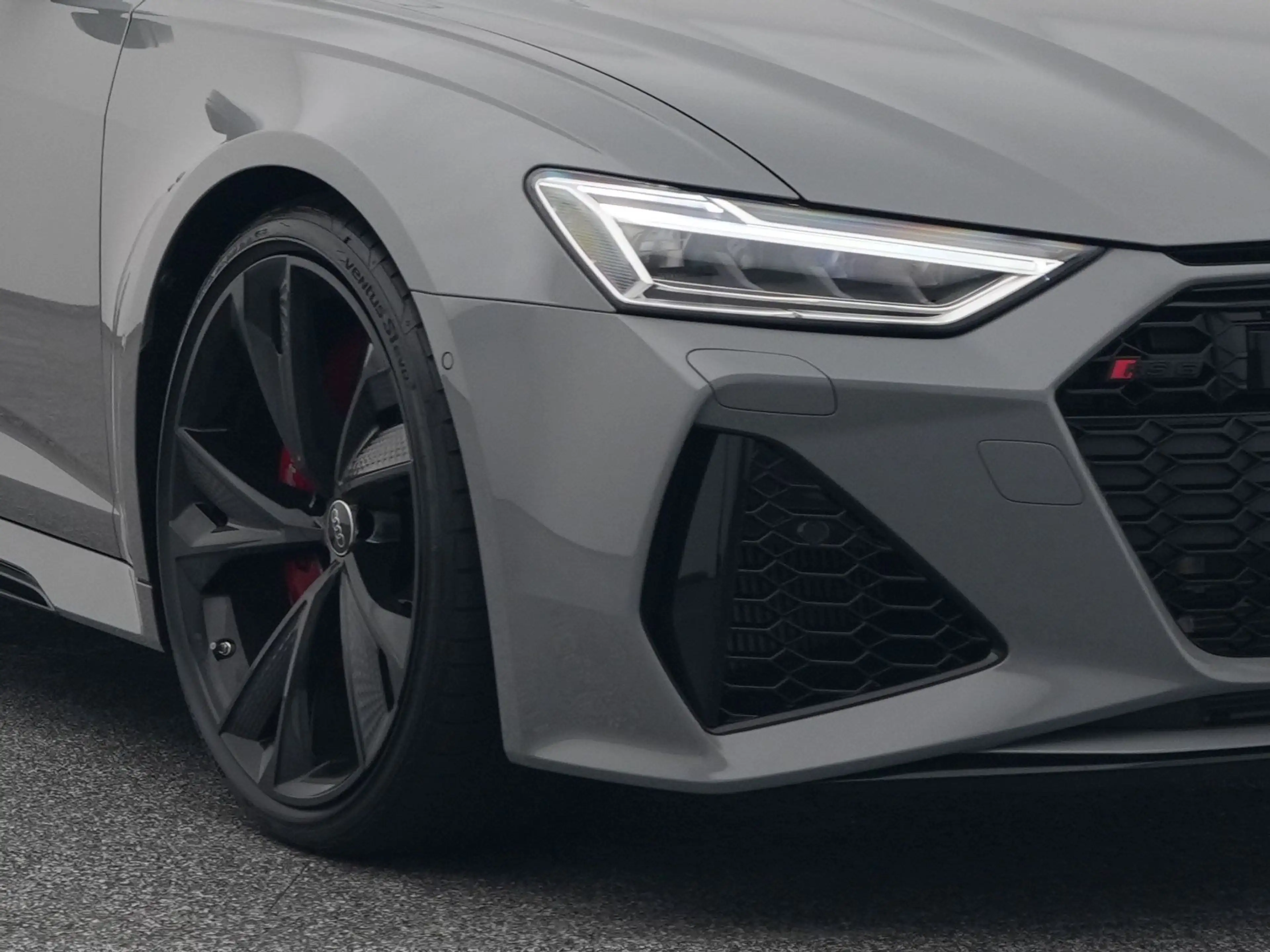 Audi A6 Avant RS 6 TFSi Quattro | PANO | DYNAMIC | 4WS | B — photo 17