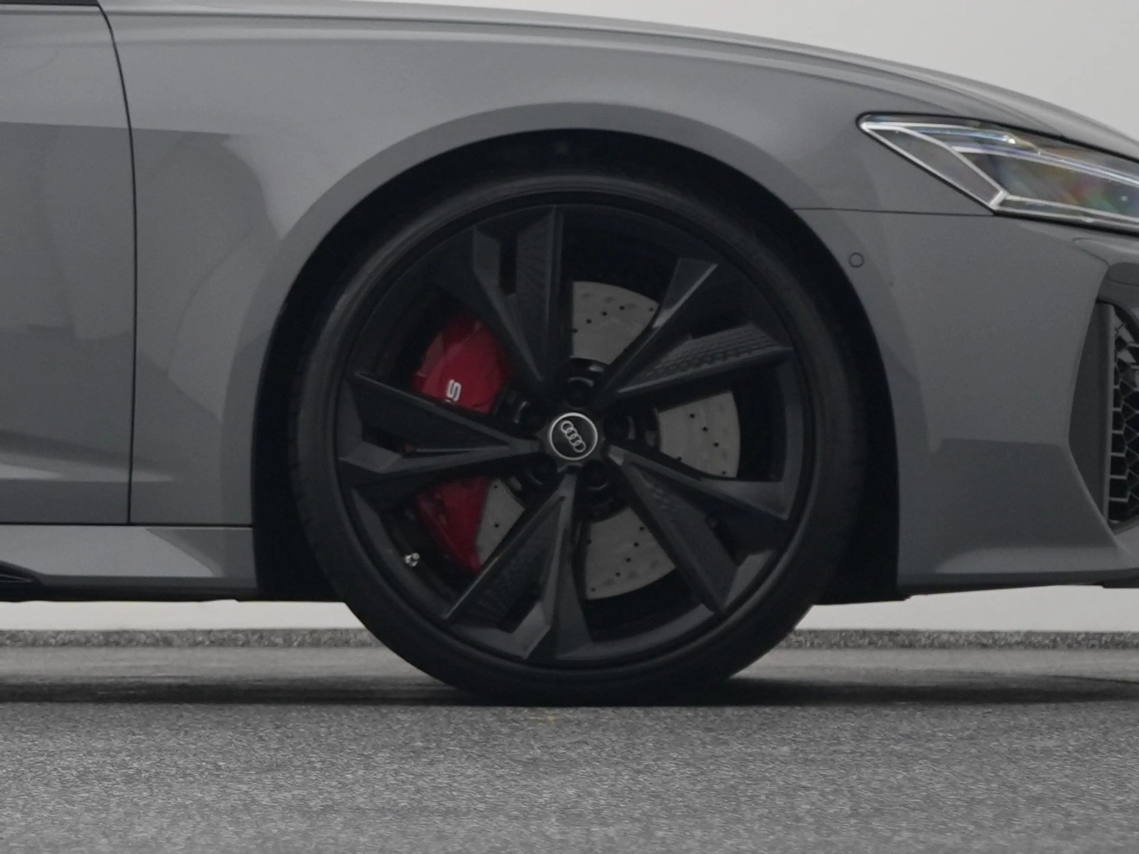 Audi A6 Avant RS 6 TFSi Quattro | PANO | DYNAMIC | 4WS | B — photo 42