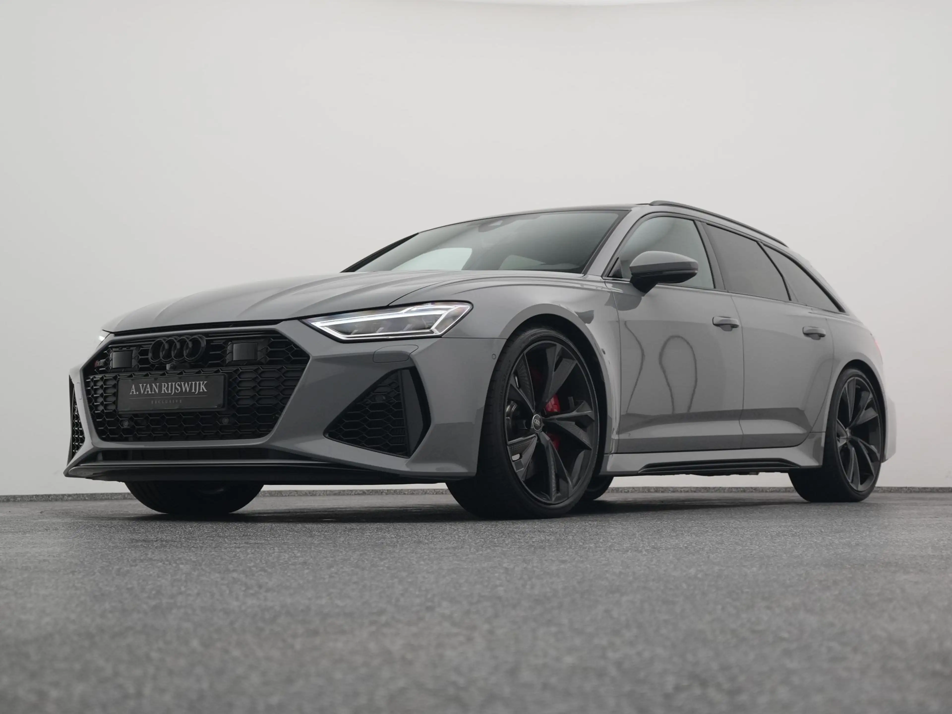 Audi A6 Avant RS 6 TFSi Quattro | PANO | DYNAMIC | 4WS | B — photo 15