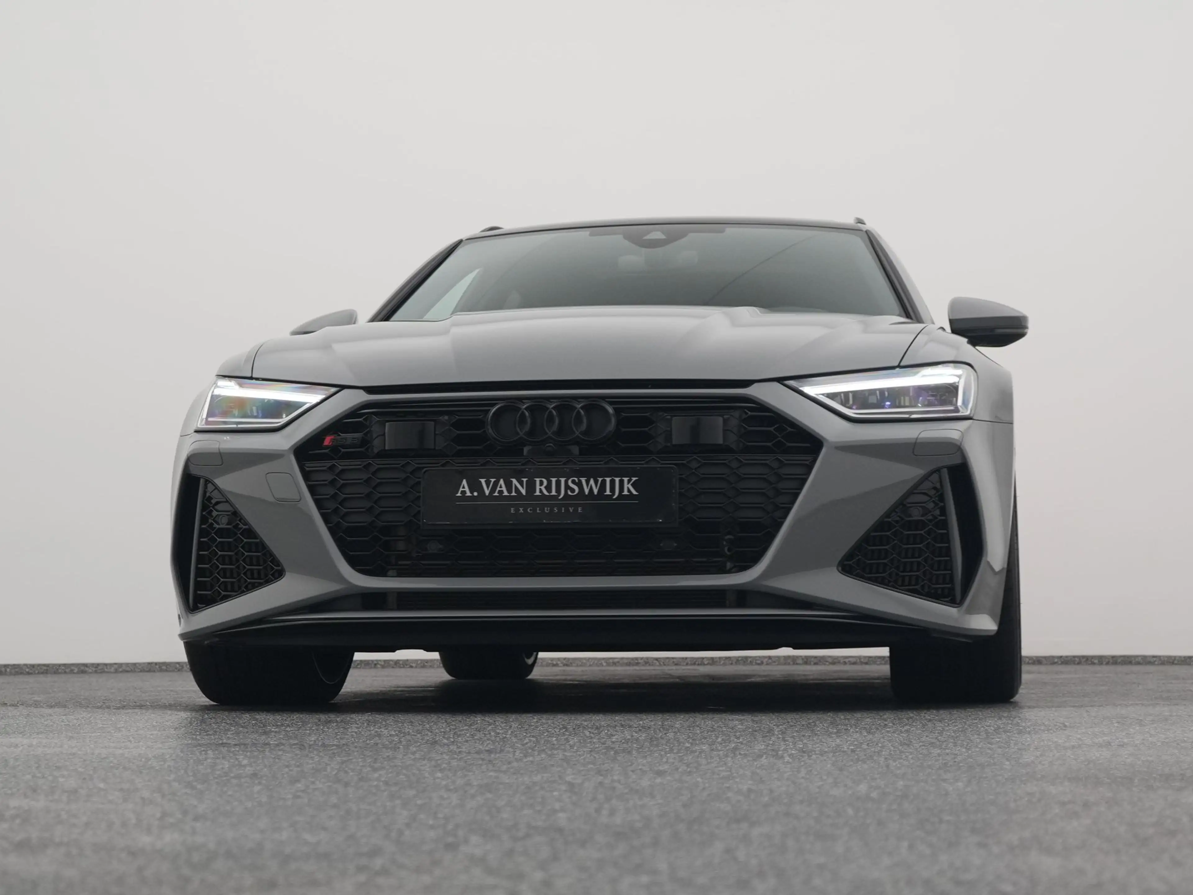 Audi A6 Avant RS 6 TFSi Quattro | PANO | DYNAMIC | 4WS | B — photo 35