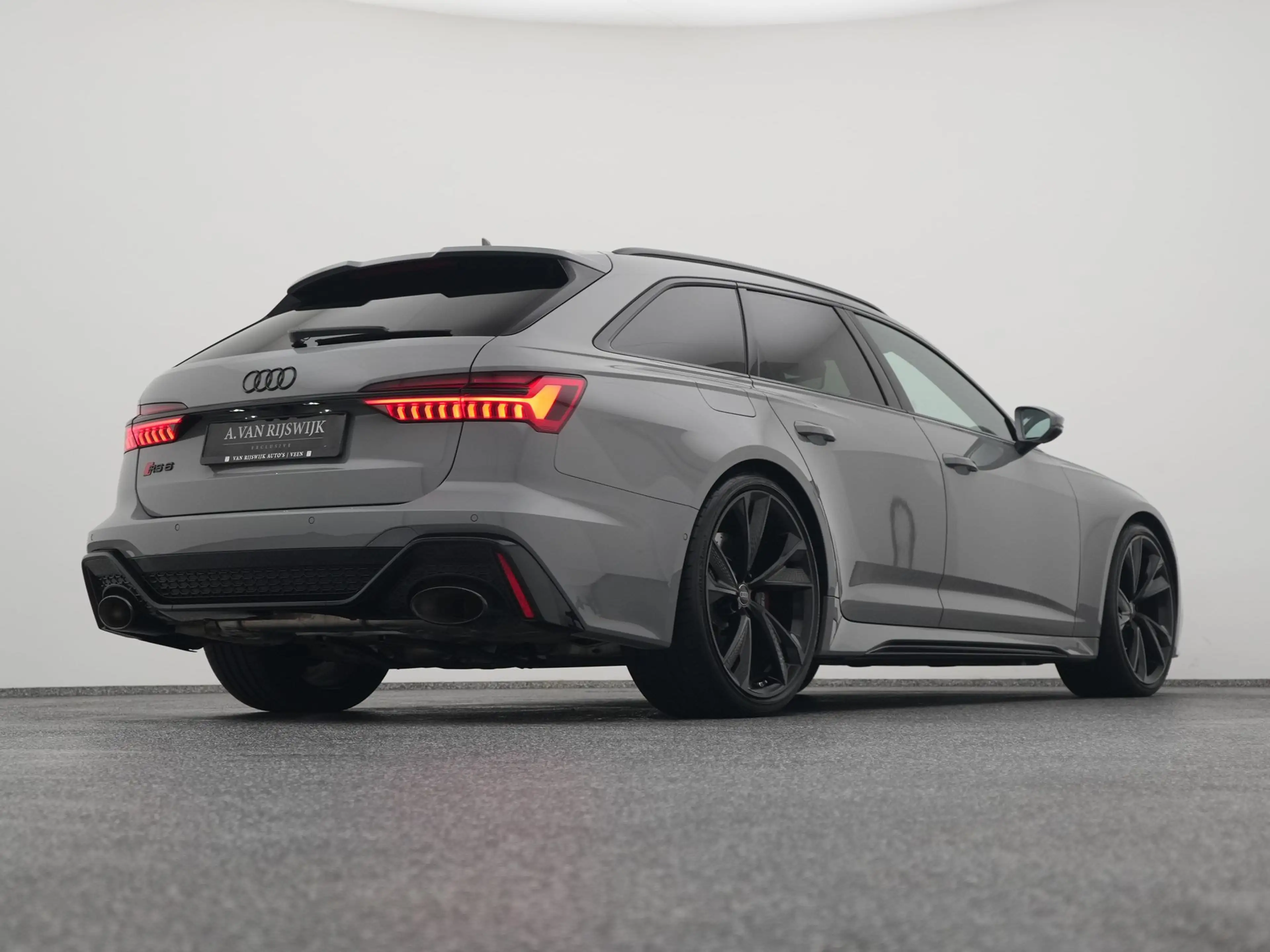 Audi A6 Avant RS 6 TFSi Quattro | PANO | DYNAMIC | 4WS | B — photo 16