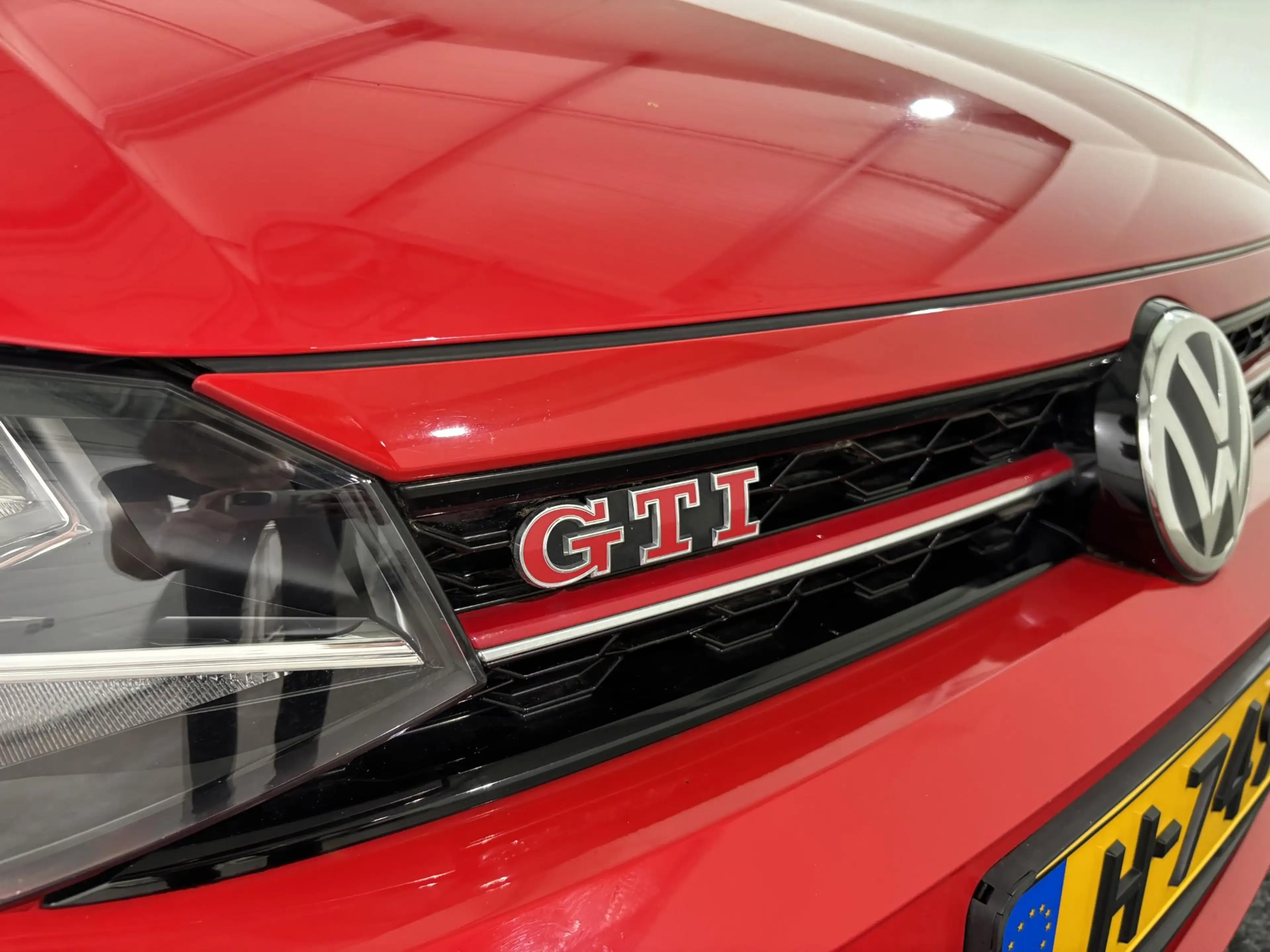 Volkswagen Polo GTI 2.0 TSI | TREKHAAK | CARPLAY | STOELVERW. | — photo 25