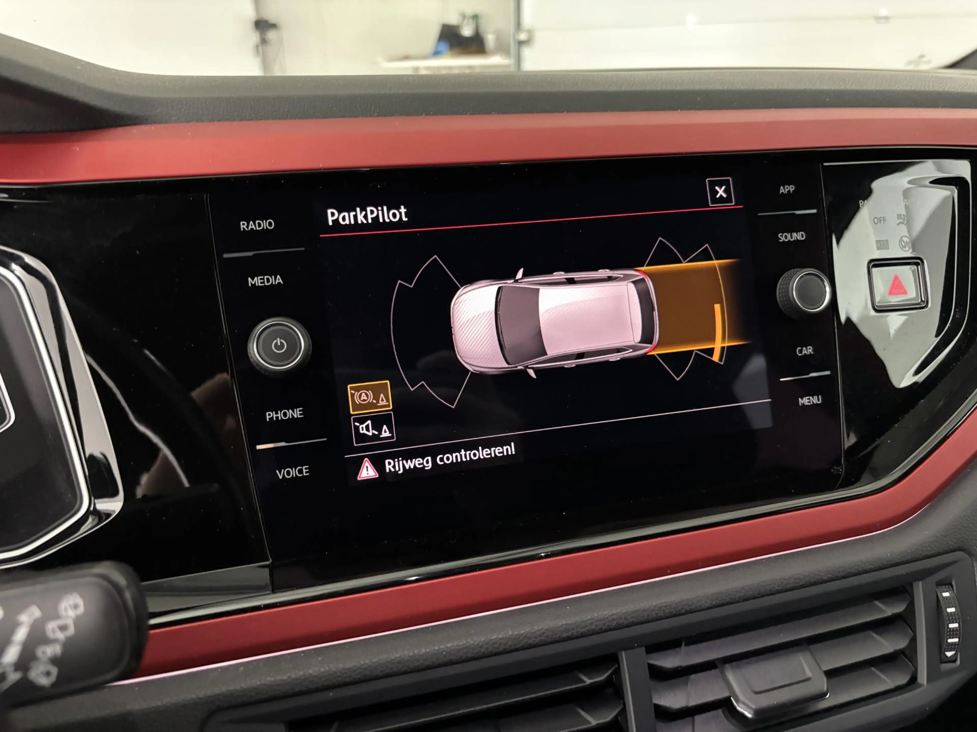 Volkswagen Polo GTI 2.0 TSI | TREKHAAK | CARPLAY | STOELVERW. | — photo 18