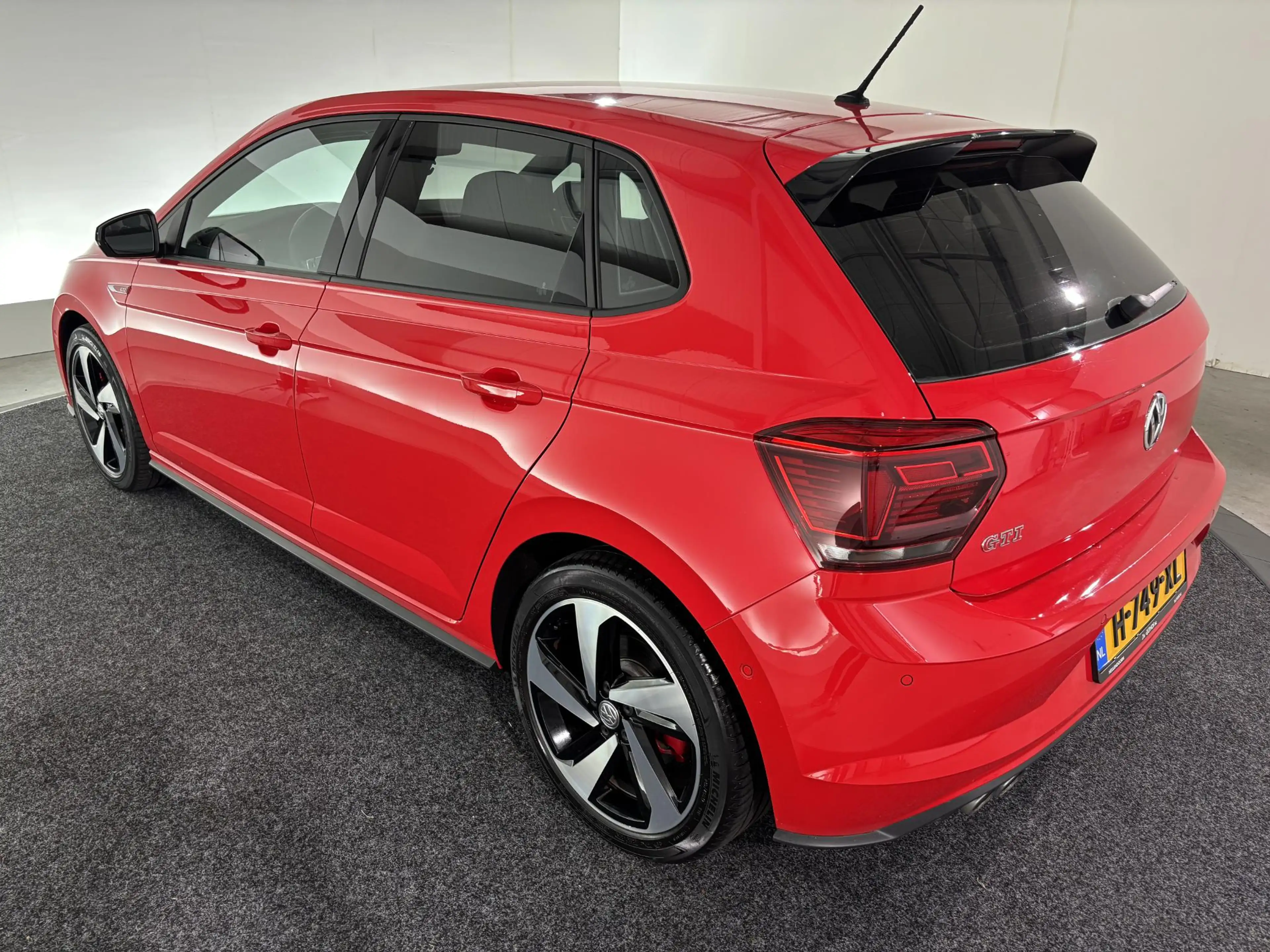 Volkswagen Polo GTI 2.0 TSI | TREKHAAK | CARPLAY | STOELVERW. | — photo 27