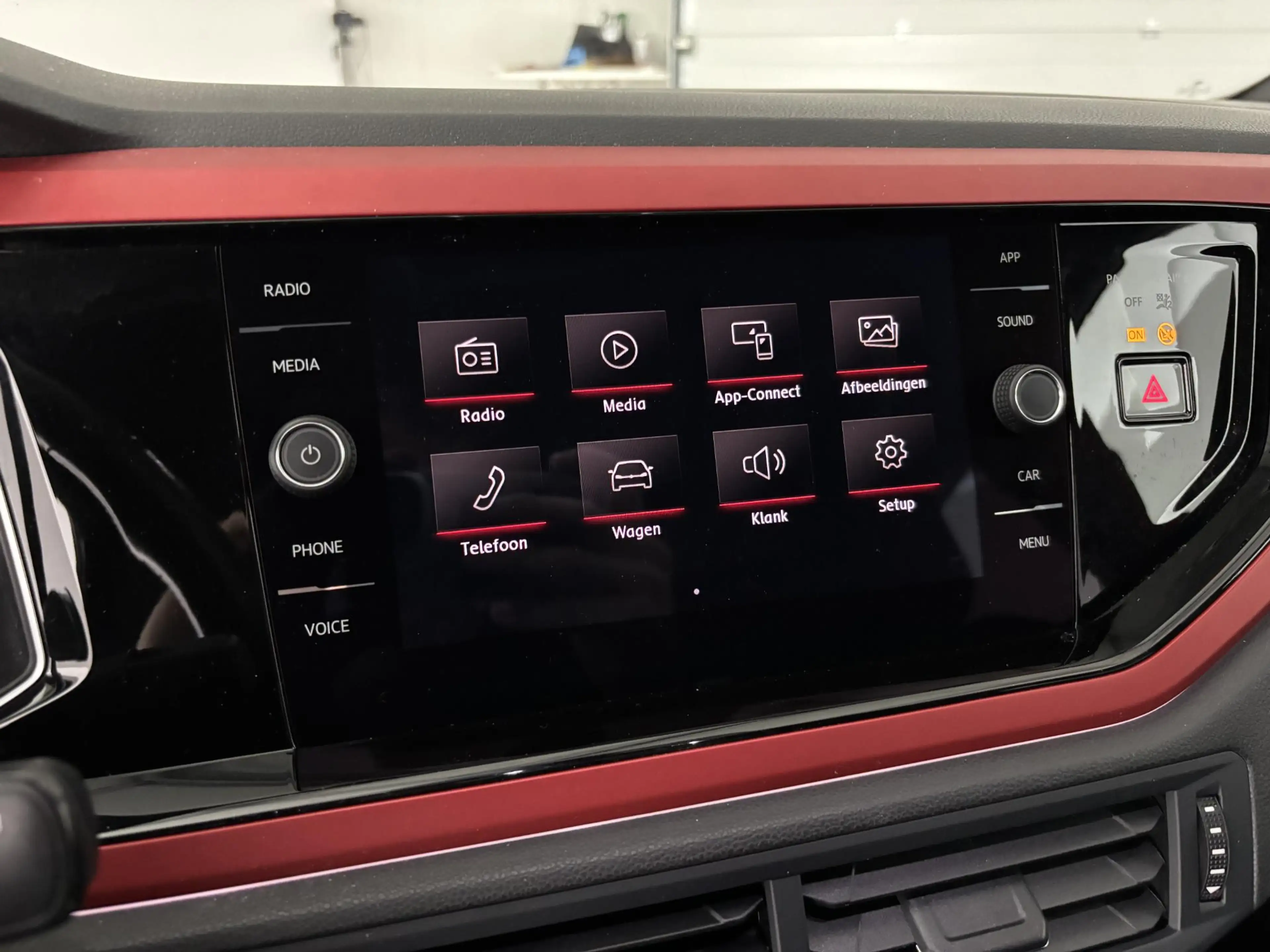 Volkswagen Polo GTI 2.0 TSI | TREKHAAK | CARPLAY | STOELVERW. | — photo 20