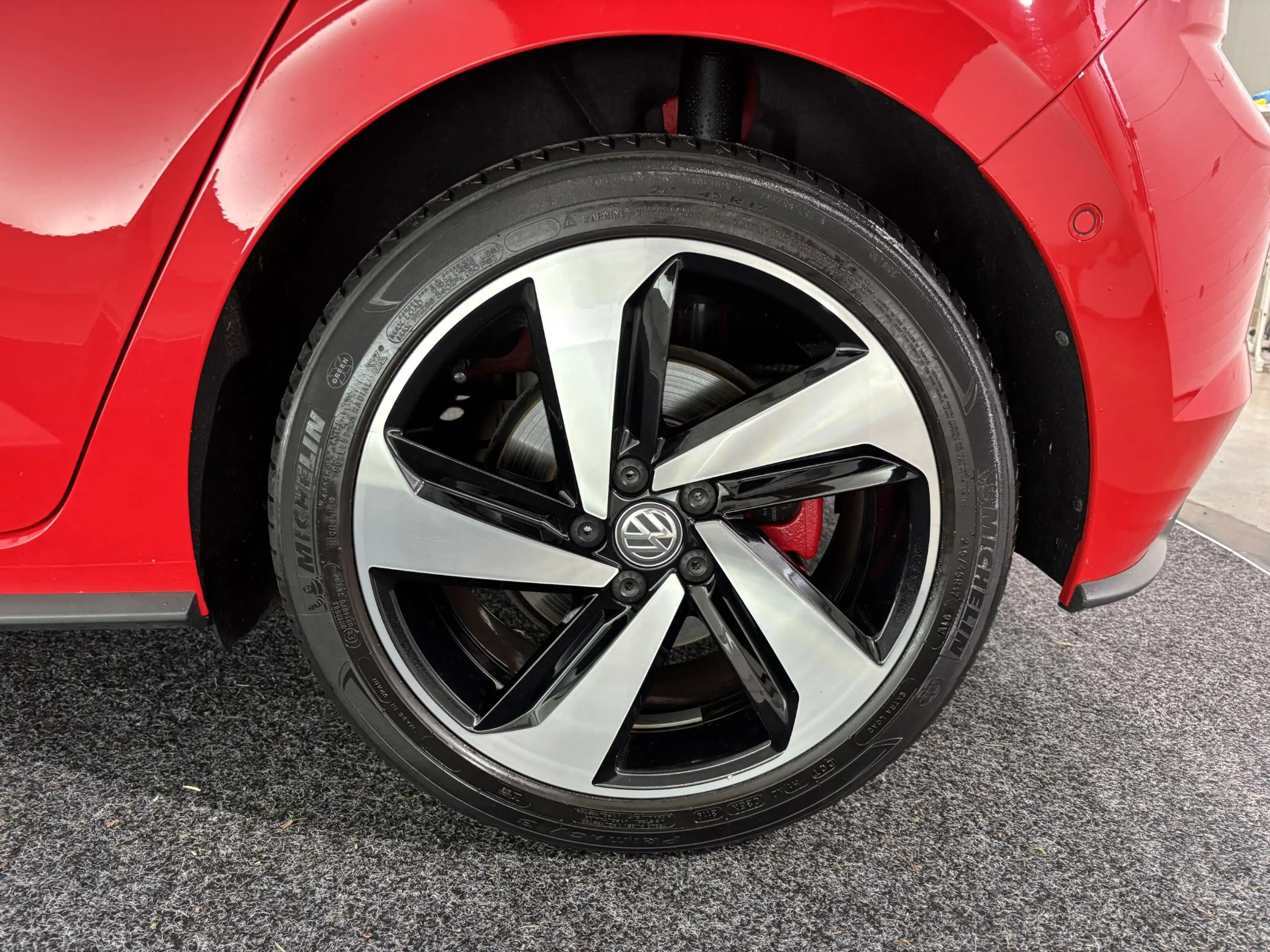 Volkswagen Polo GTI 2.0 TSI | TREKHAAK | CARPLAY | STOELVERW. | — photo 26
