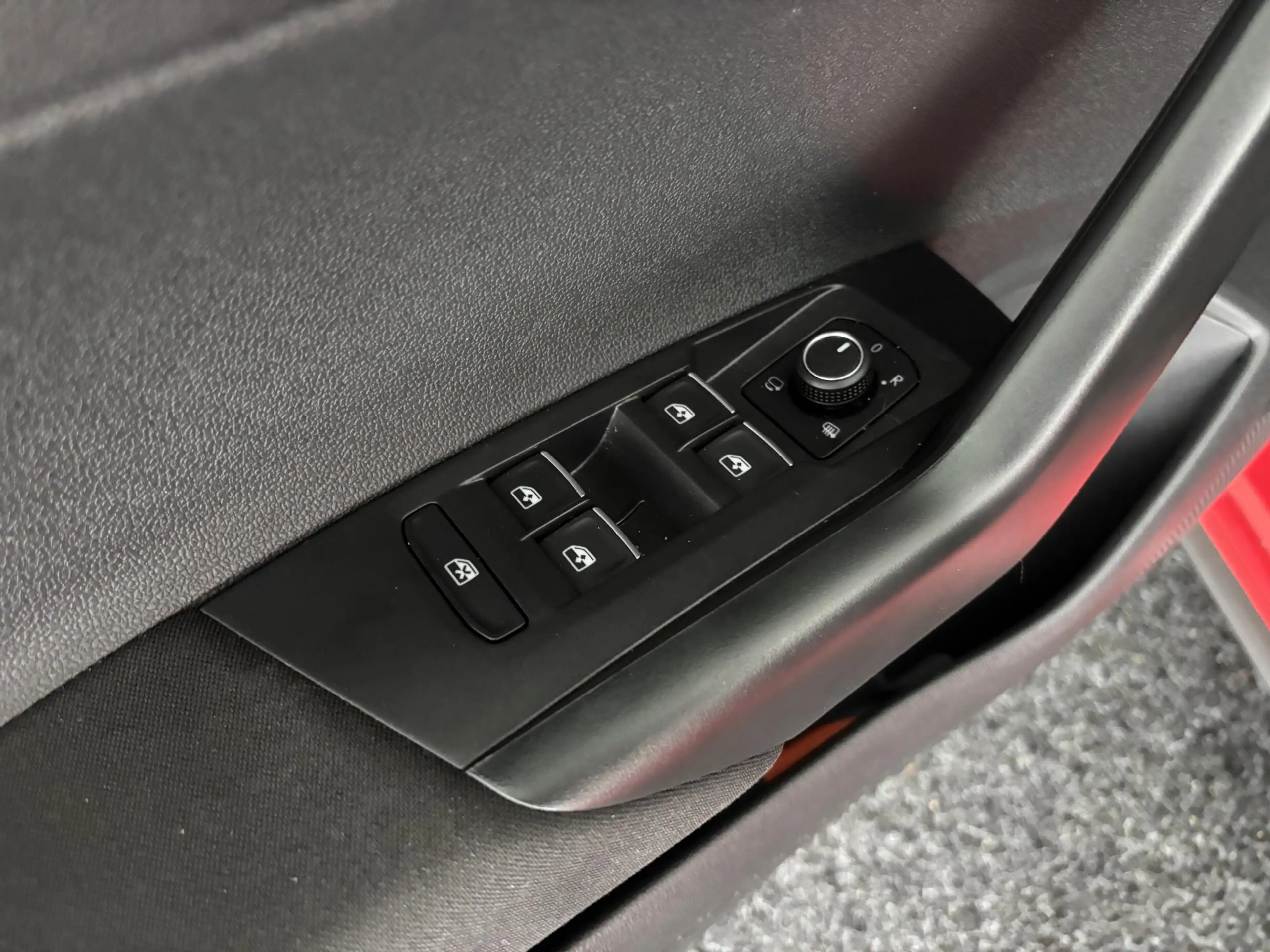 Volkswagen Polo GTI 2.0 TSI | TREKHAAK | CARPLAY | STOELVERW. | — photo 24
