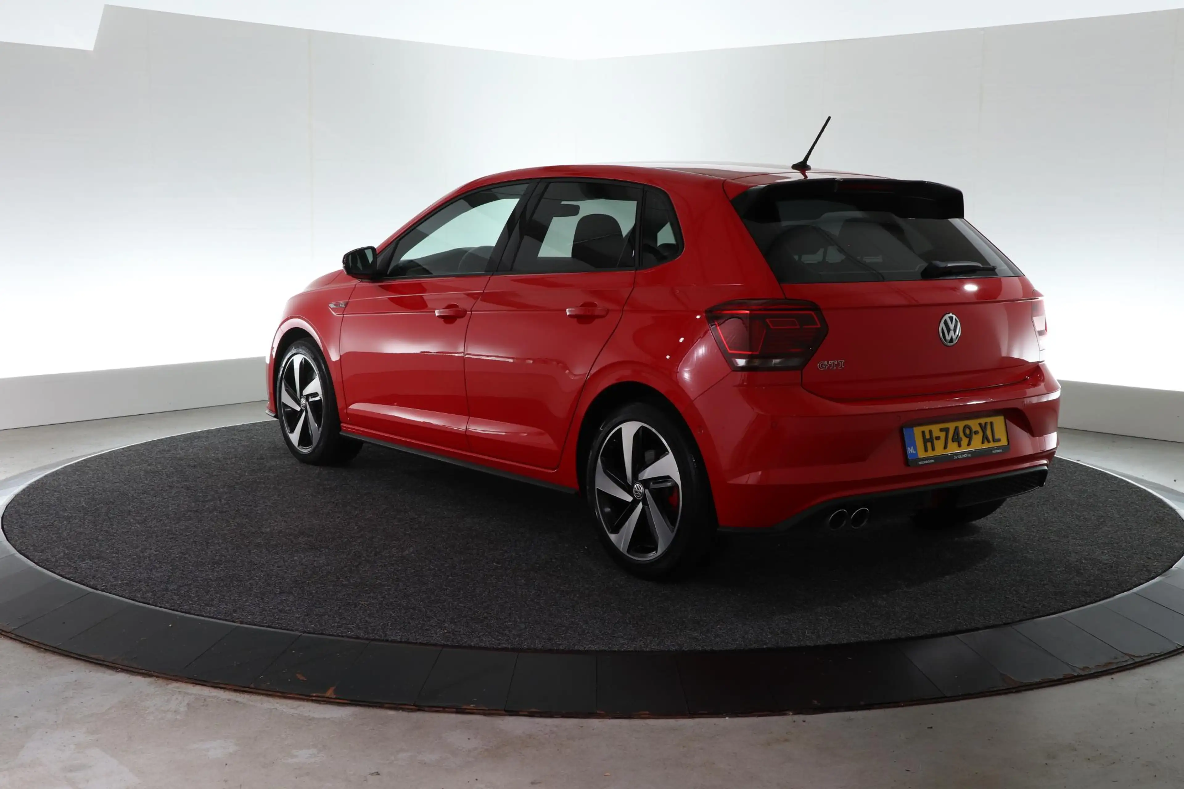 Volkswagen Polo GTI 2.0 TSI | TREKHAAK | CARPLAY | STOELVERW. | — photo 15