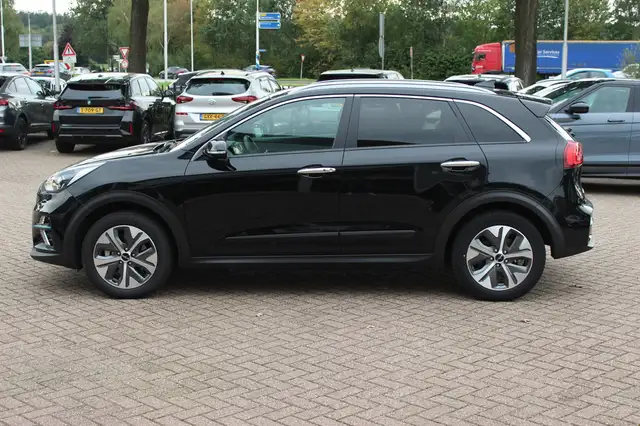 Kia e-Niro ExecutiveLine 64 kWh / SOH 93,3% / Trekhaak / Came