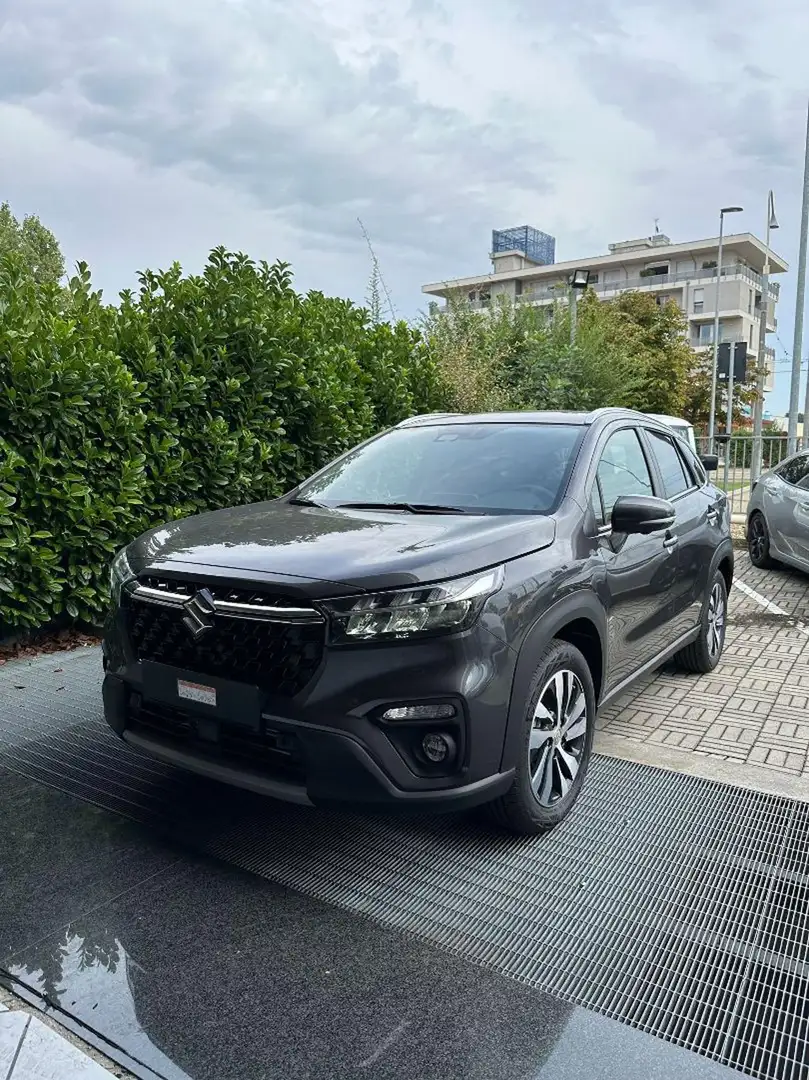 Suzuki S-Cross 1.4 Hybrid 4WD AllGrip Top Grigio - 1