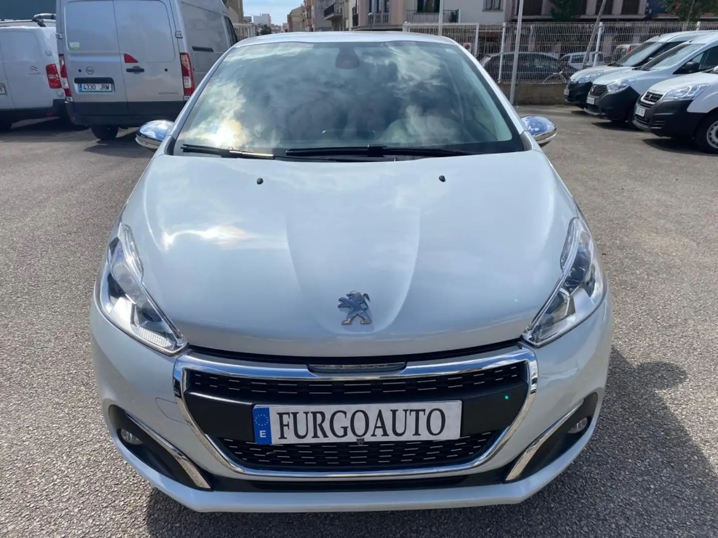 Peugeot 208 1.2 PureTech S&S Signature 82 Gris - 2
