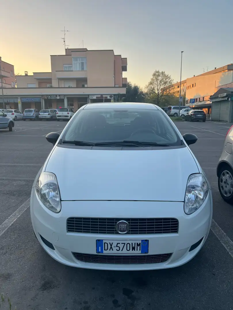 Fiat Grande Punto 5p 1.4 sjt 16v Dynamic 95cv Bianco - 1