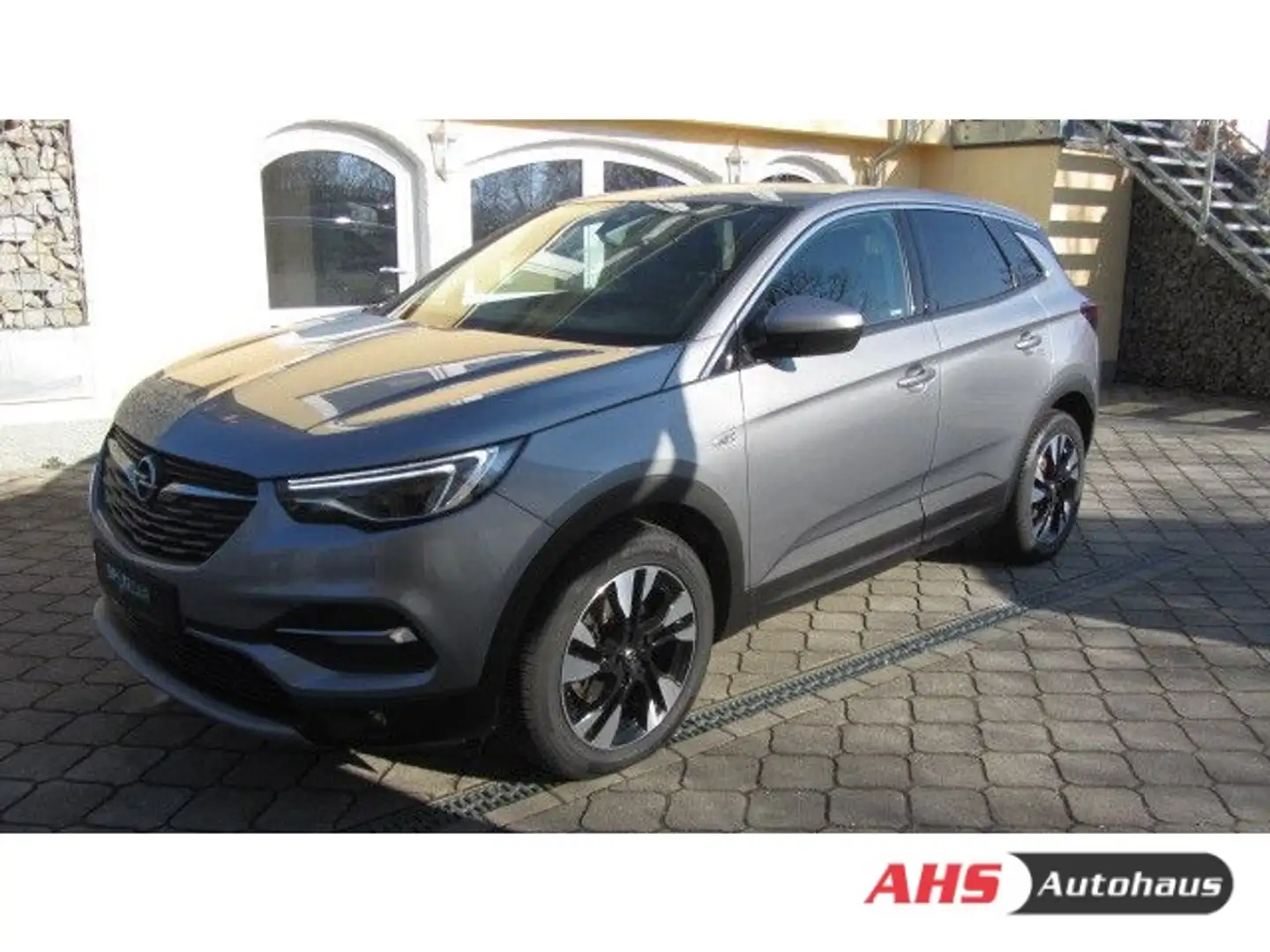 Opel Grandland INNOVATION 1.2 T +LED+Navi+AHK+USB++ Grey - 1