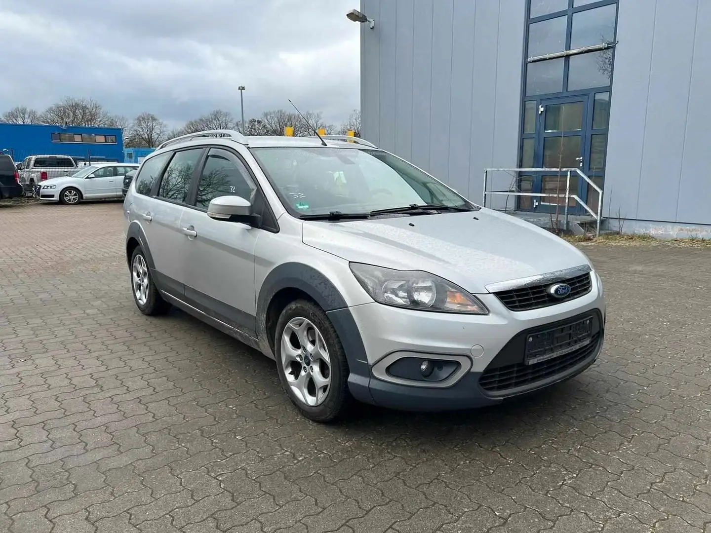 Ford Focus Turnier Style X Road Silber - 2