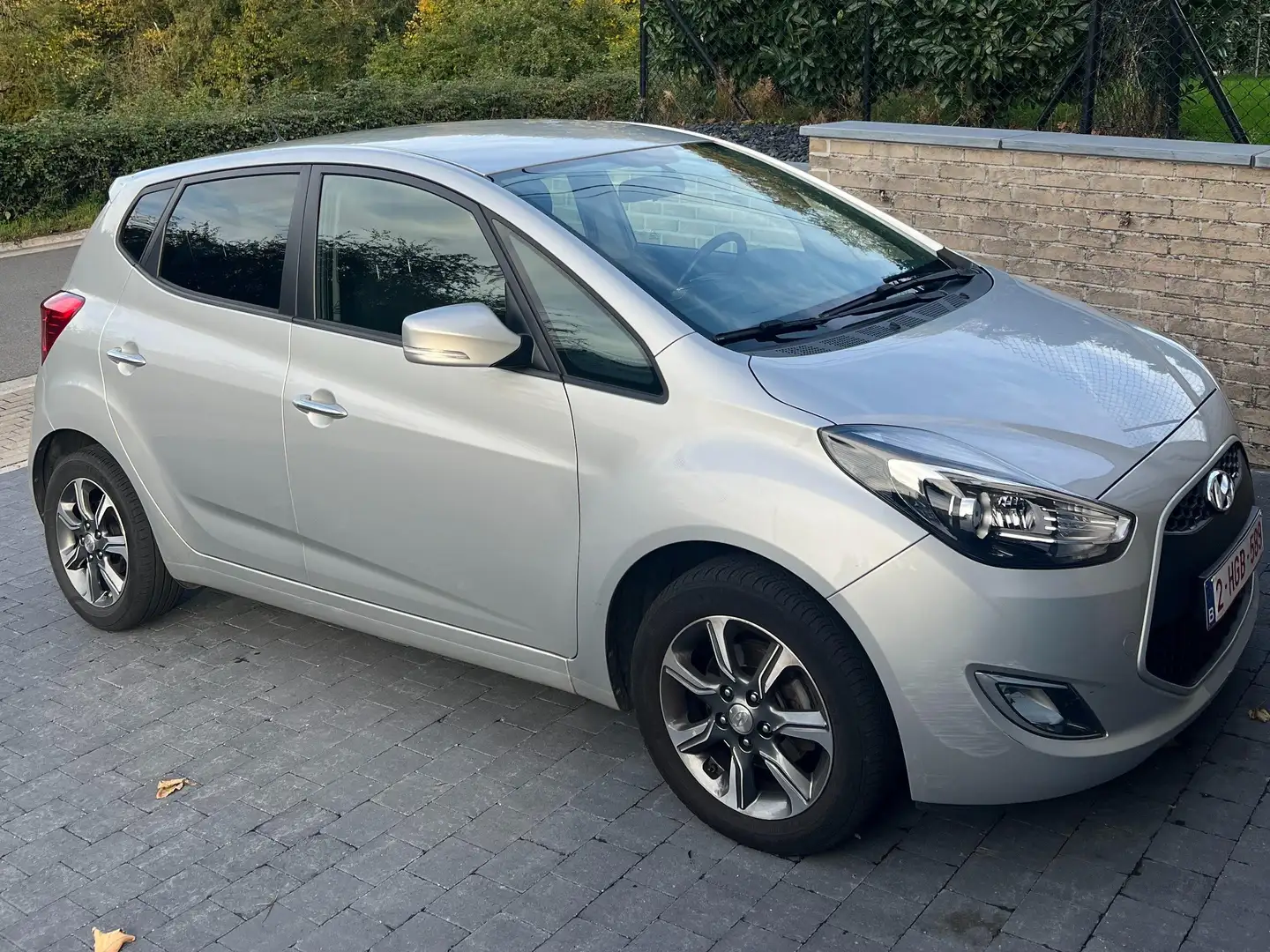 Hyundai iX20 iX20 1.4 CRDi Pop ISG Grijs - 1