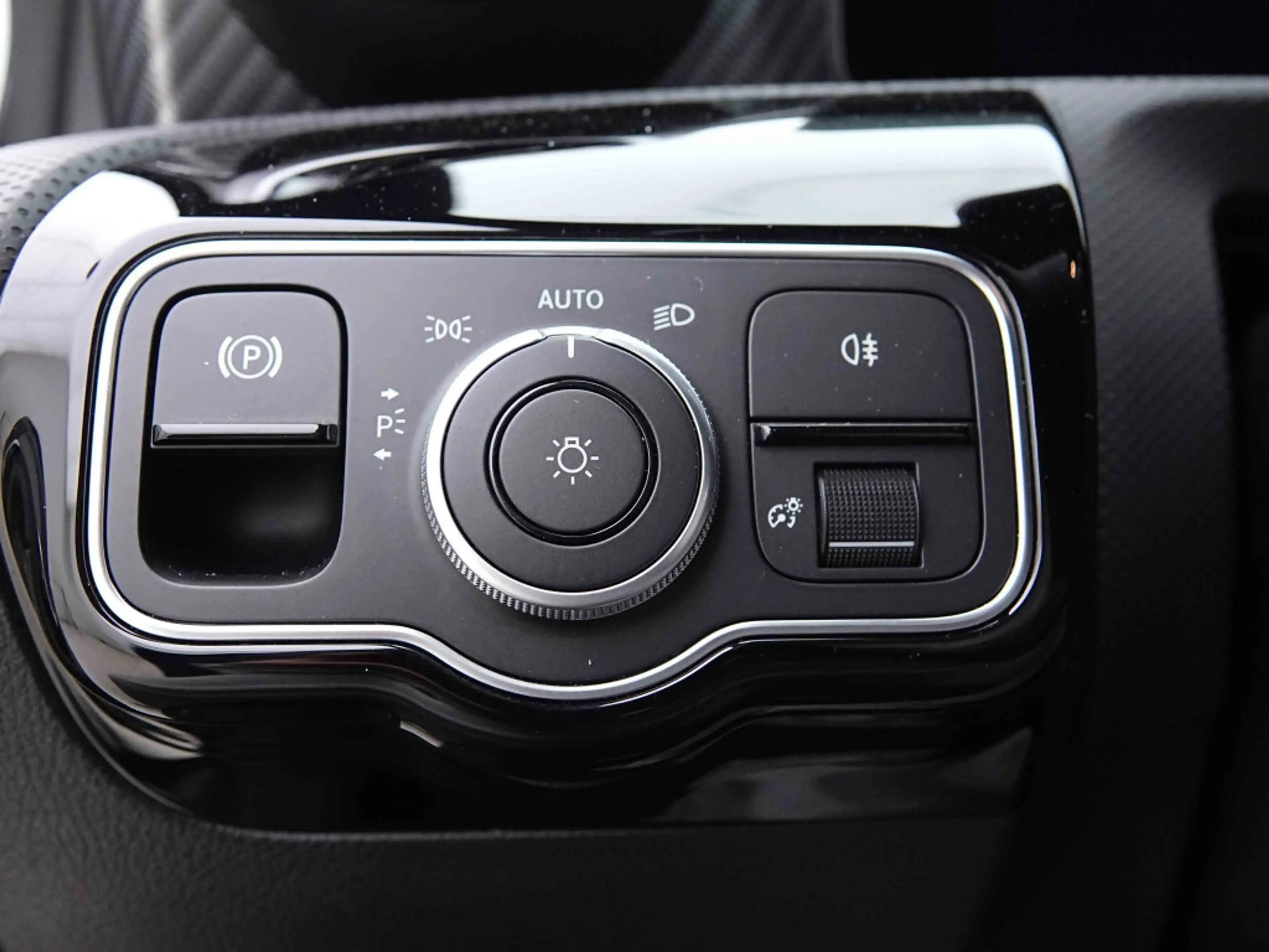 Mercedes-Benz A 250 PHEV 218 AUT Progressive | MBUX GPS | CAM | Sport Seats Heated | LED — photo 9