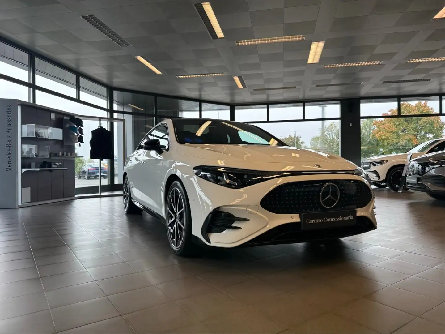 Mercedes-Benz CLA 250 + con tecnologia EQ Bianco - 1