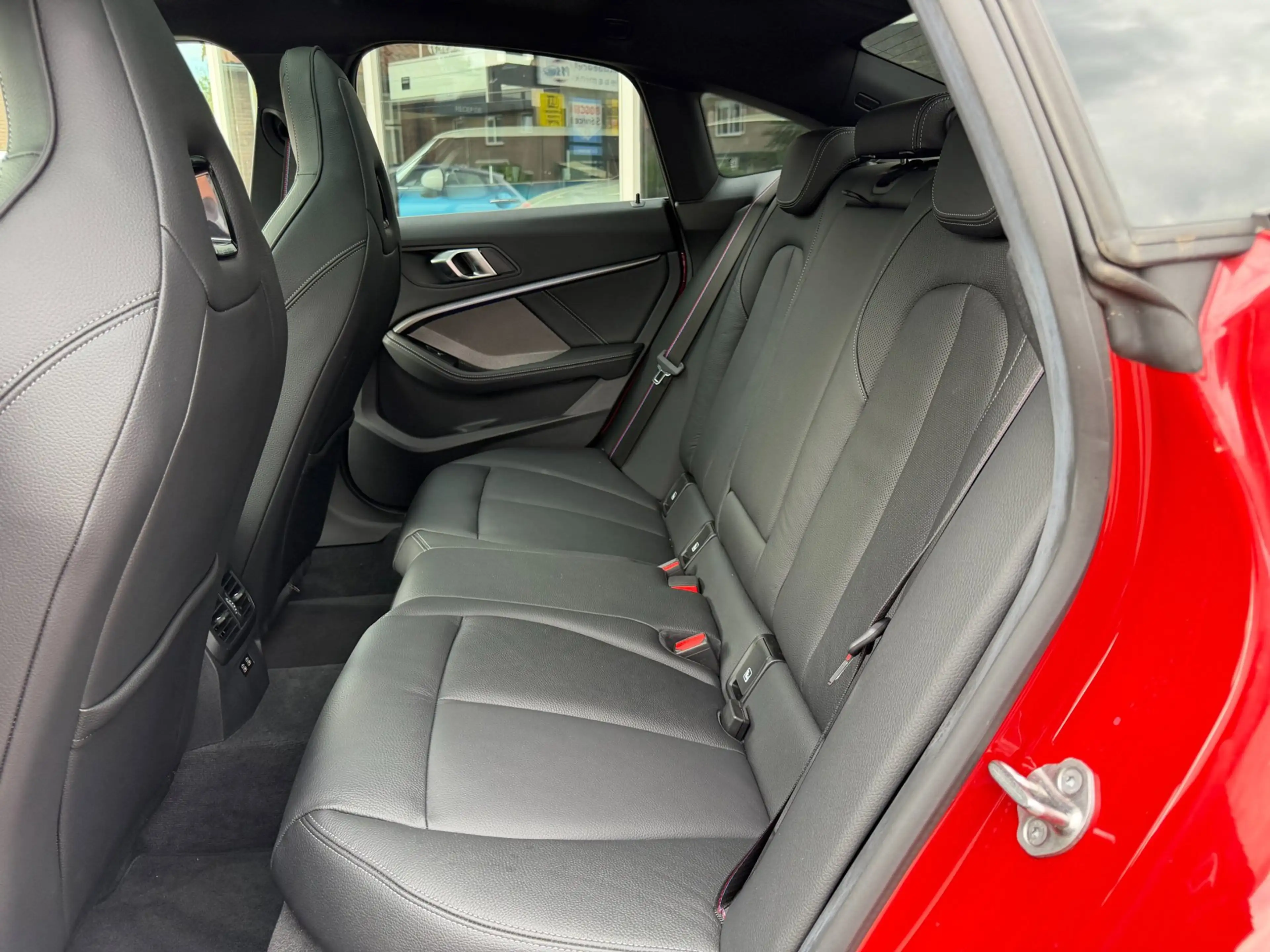 BMW 220 2-serie Gran Coupé 220i Business Edition Plus — photo 9