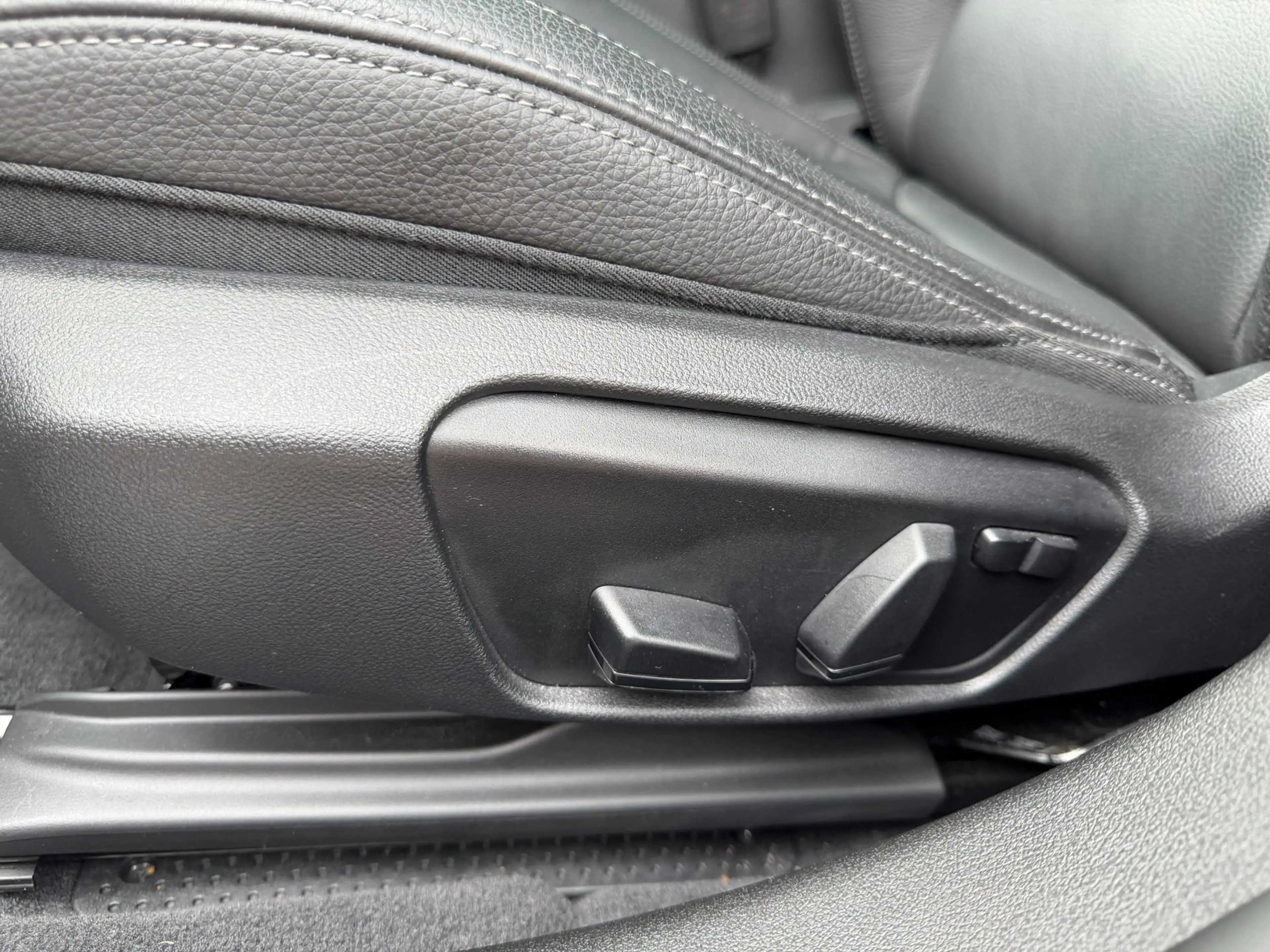 BMW 220 2-serie Gran Coupé 220i Business Edition Plus — photo 8