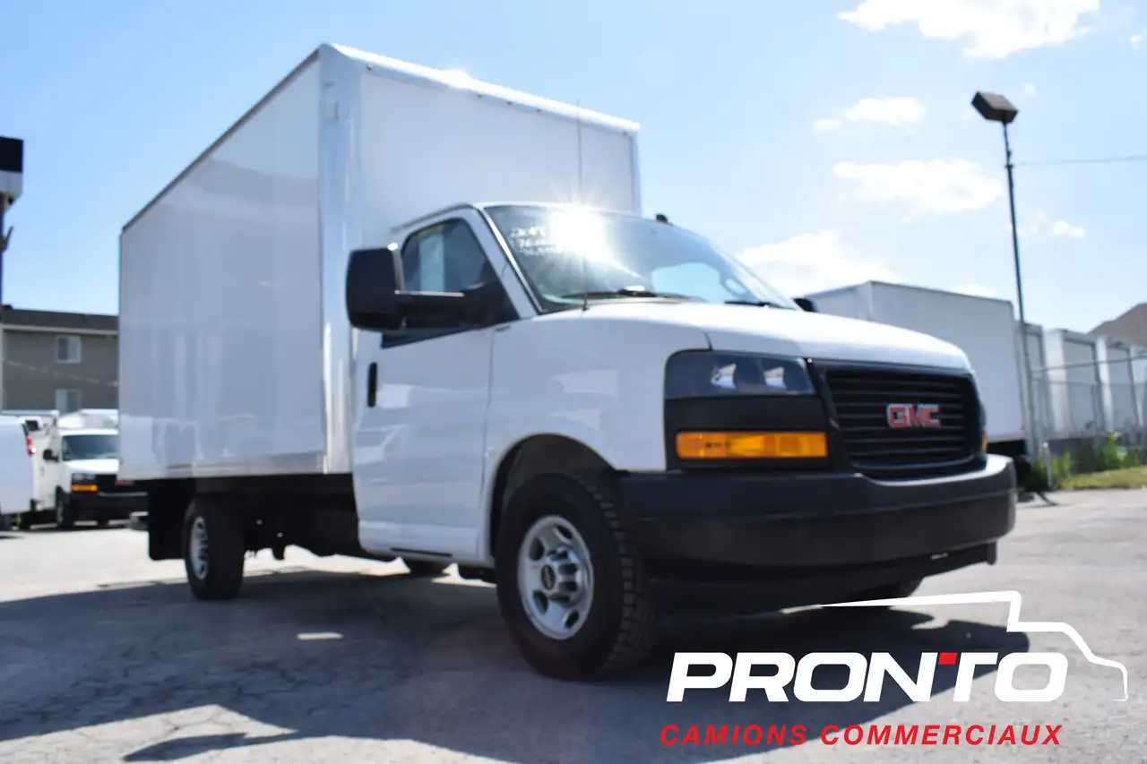 GMC Savana снимка GMC Savana