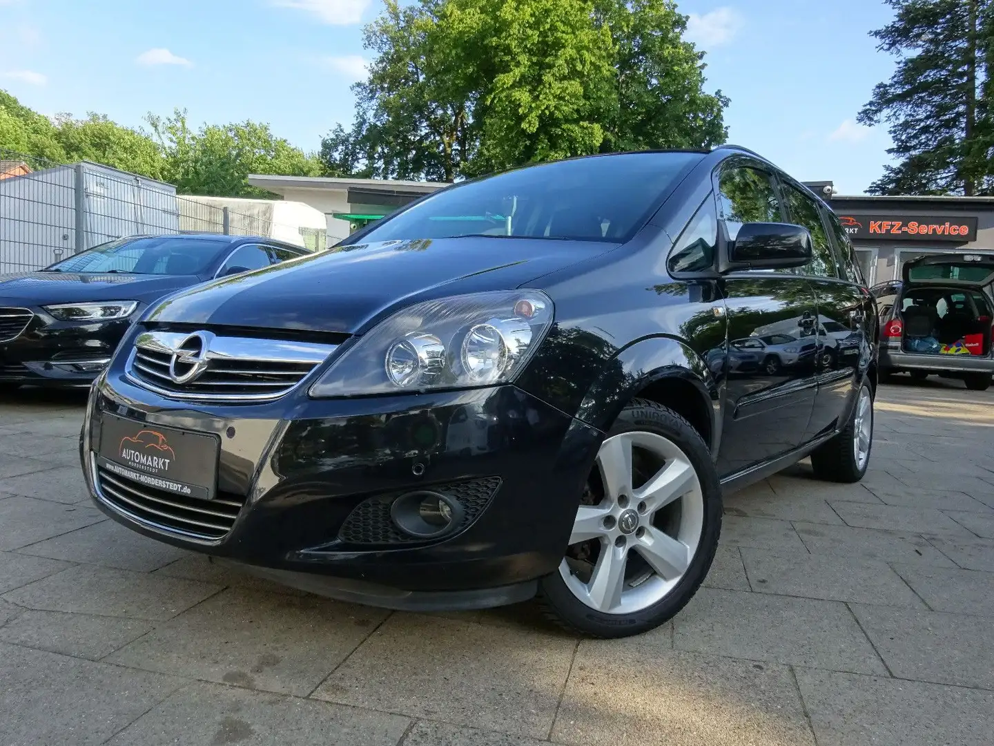 Opel Zafira B Family/ 7 Sitze/Klimaanlage/PDC7/SHZ / Noir - 1