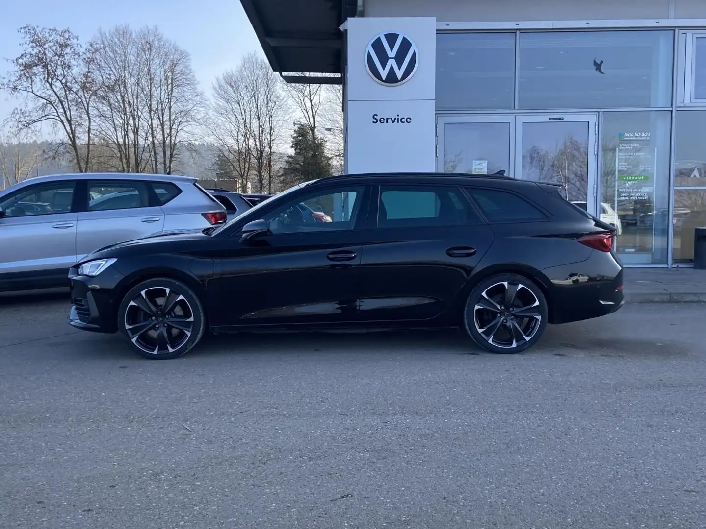 CUPRA Leon ST 1.4 TSI DSG eHybrid VZ PANORAMA+SUPER-SP Schwarz - 2