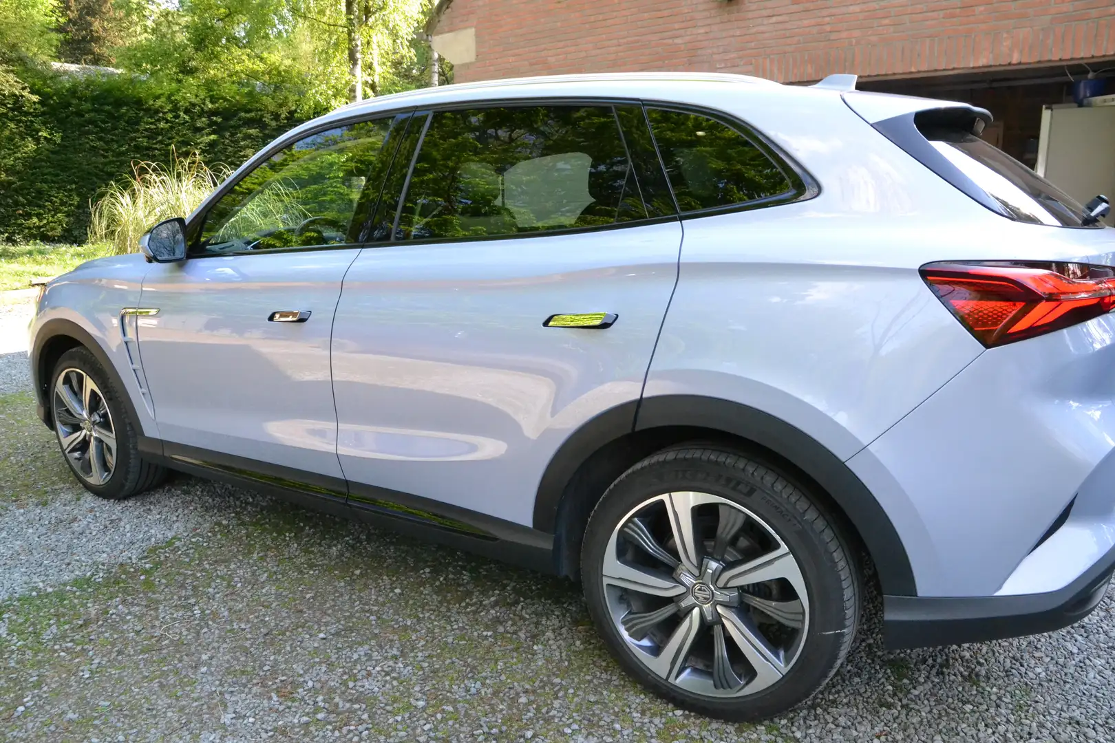 MG Marvel R e-MARVEL R 70 kWh Luxury AWD (pneus hiver - TVA) Bleu - 2