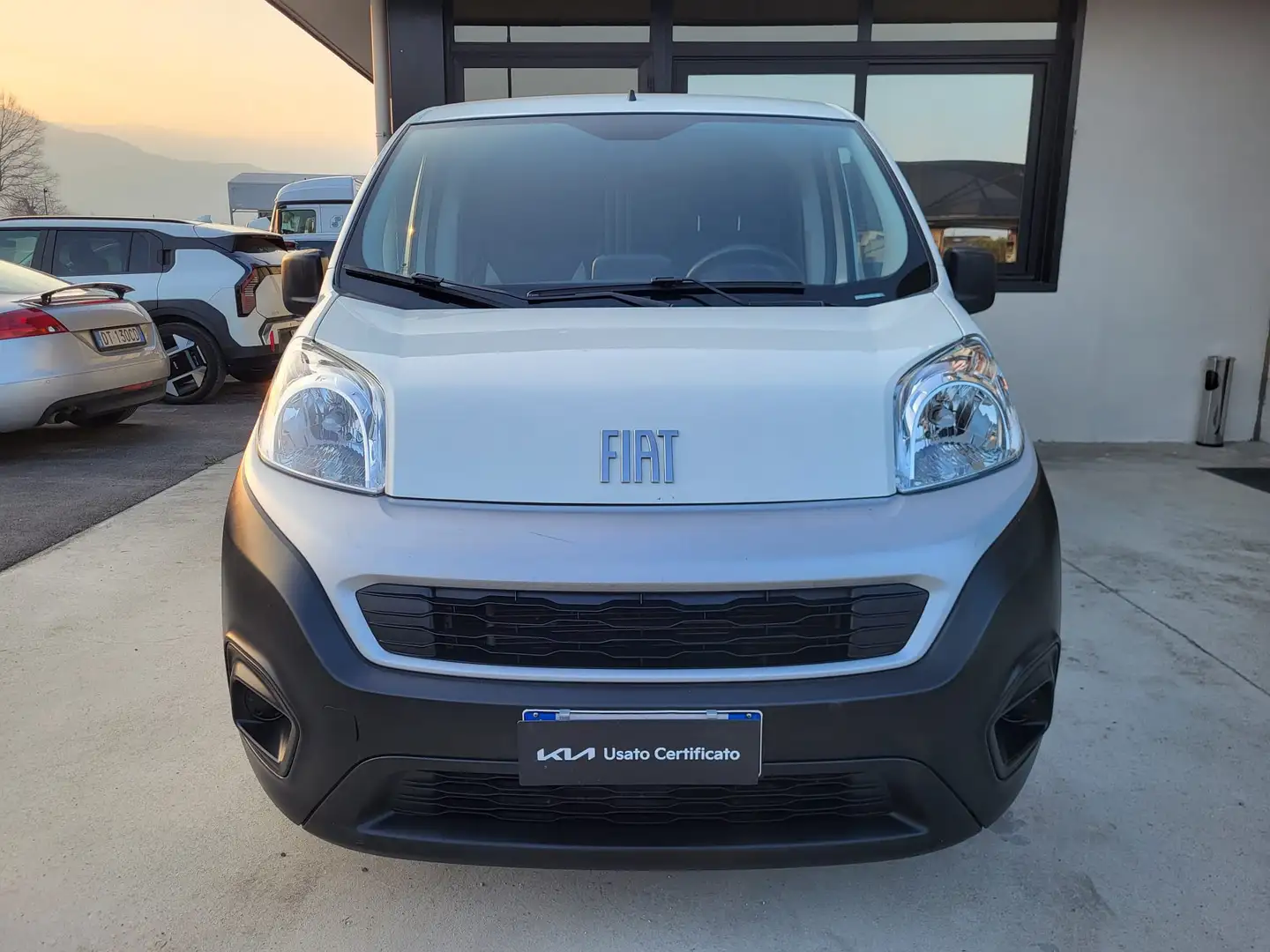 Fiat Fiorino Combi N1 1.3 mjt 95cv Adventure Weiß - 2