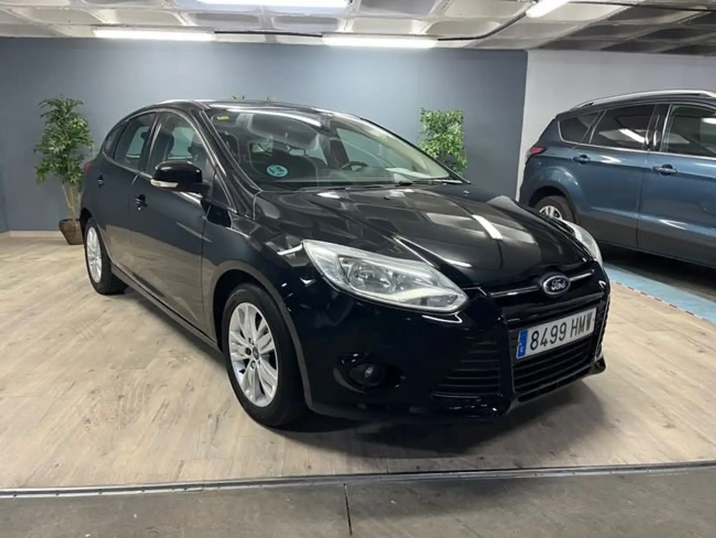 Ford Focus Berlina Trend 1.0 EcoBoost Auto-Start-Stop 100 CV Negro - 1