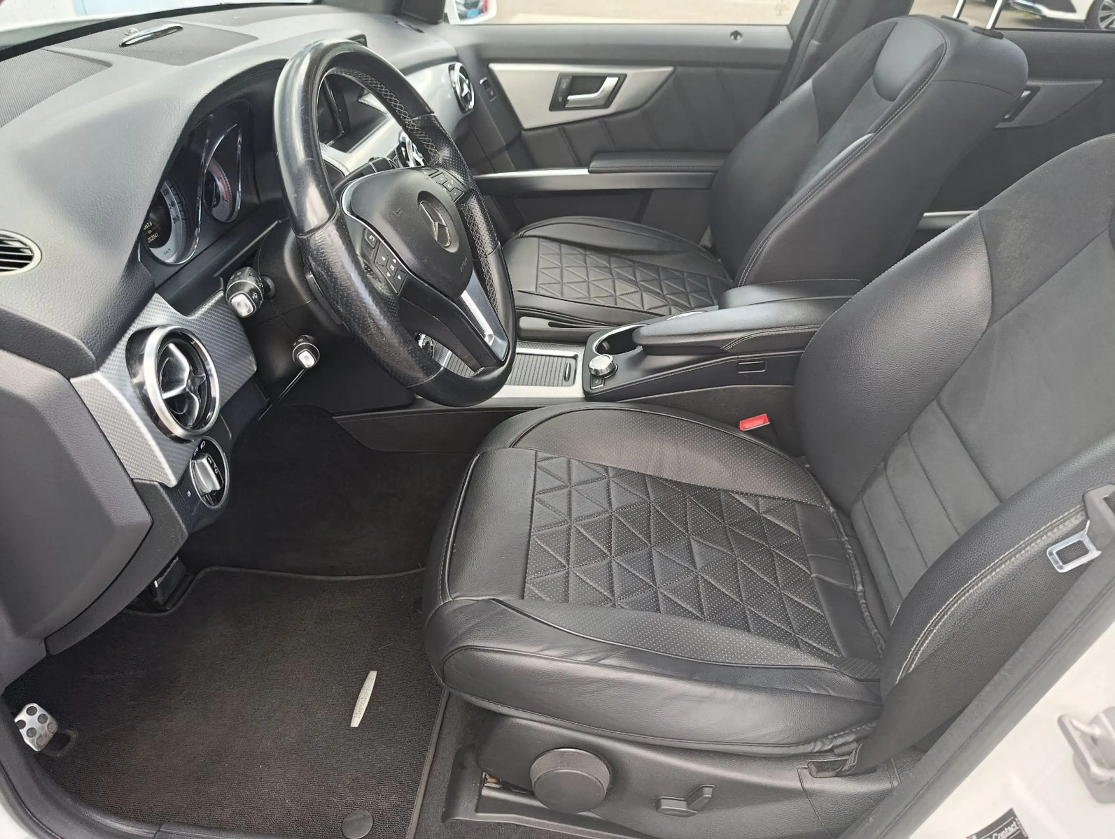 Mercedes-Benz GLK 250 CDI Xenon 4Matic Panorama Alcantara Navi — photo 13
