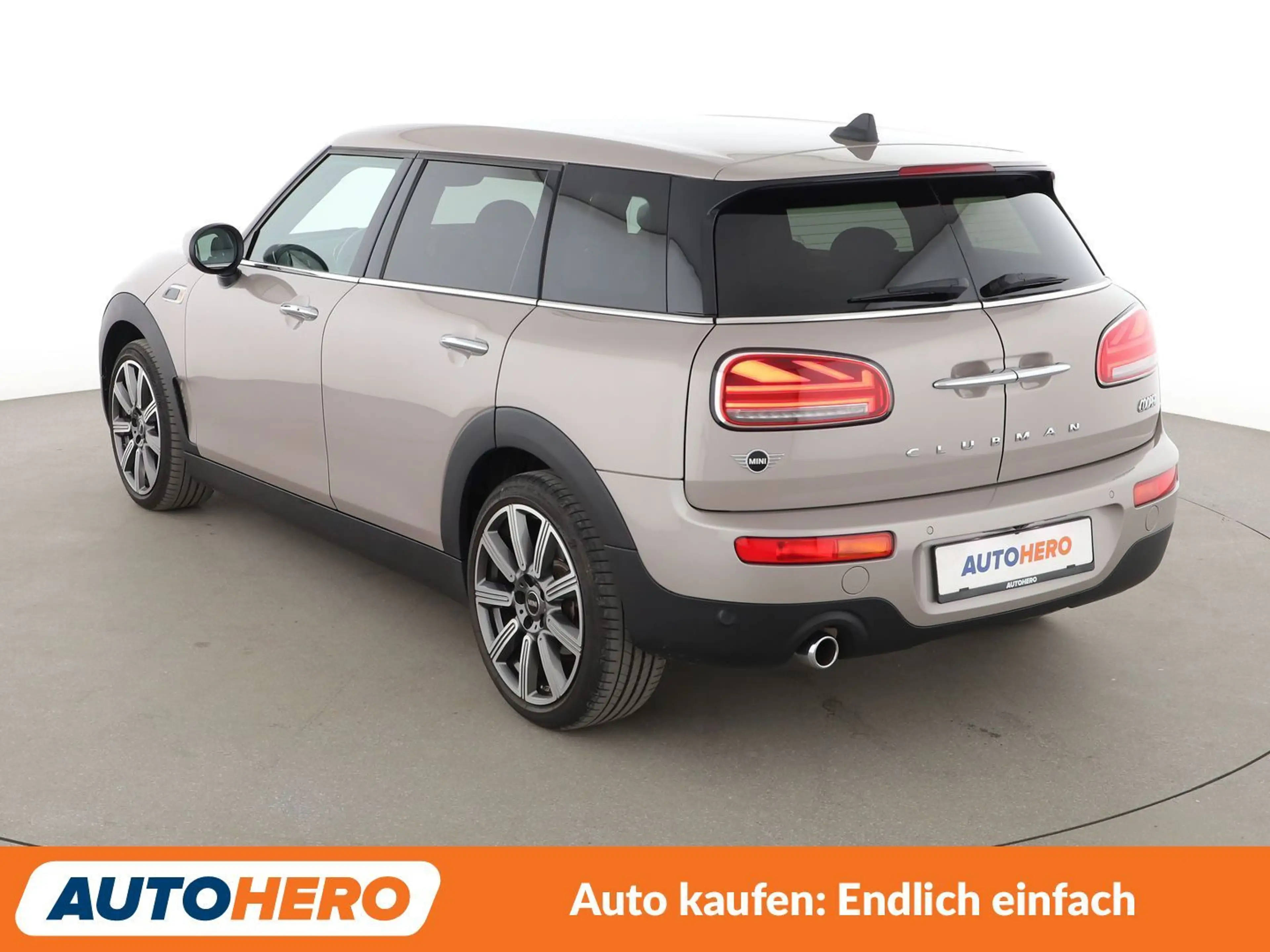 MINI Cooper Clubman Cooper Classic Trim Aut.*NAVI*TEMPO*PDC*SHZ* — photo 4