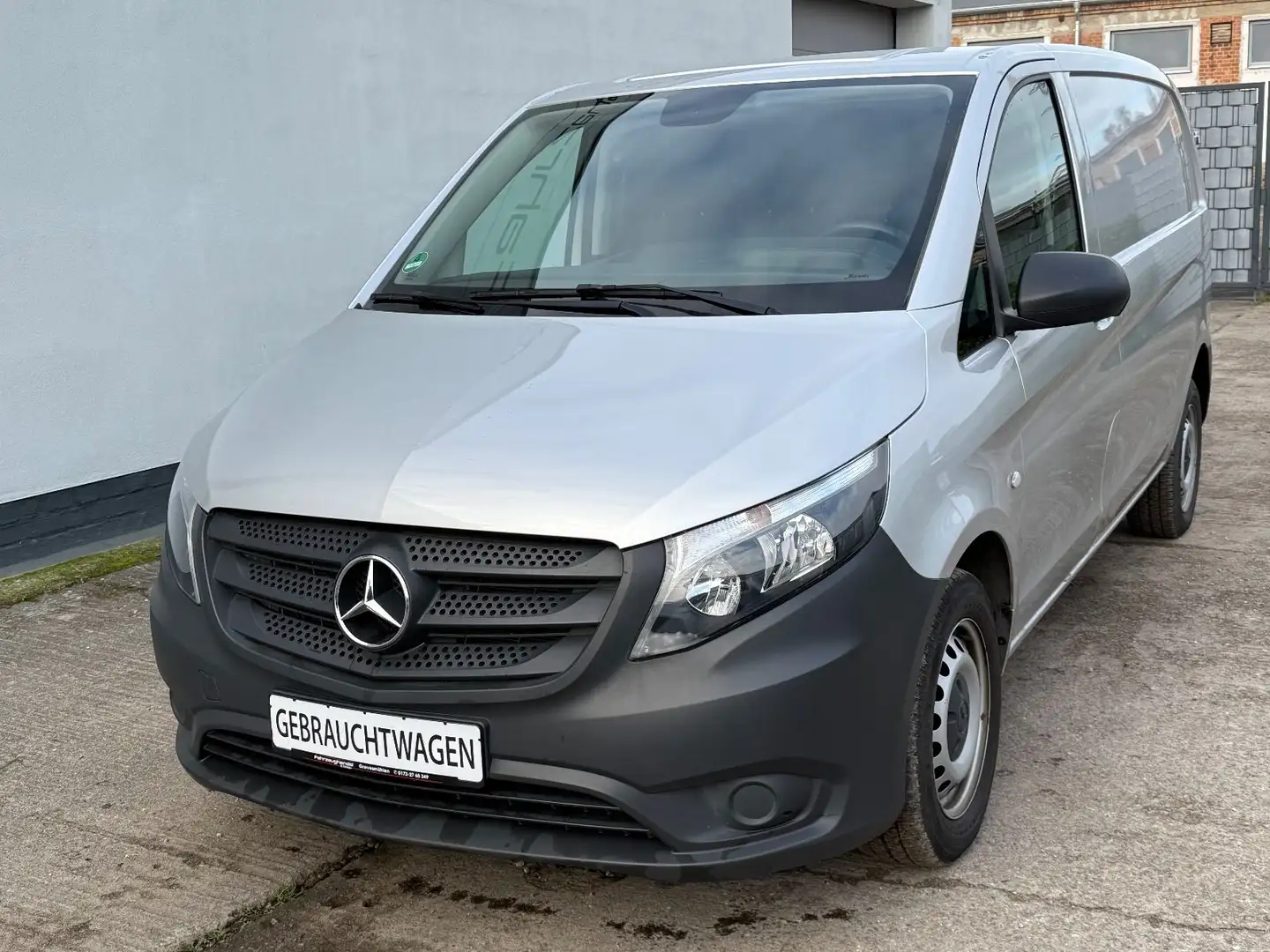 Mercedes-Benz Vito Kasten 114 CDI RWD kompakt Heckflügeltür Silber - 2