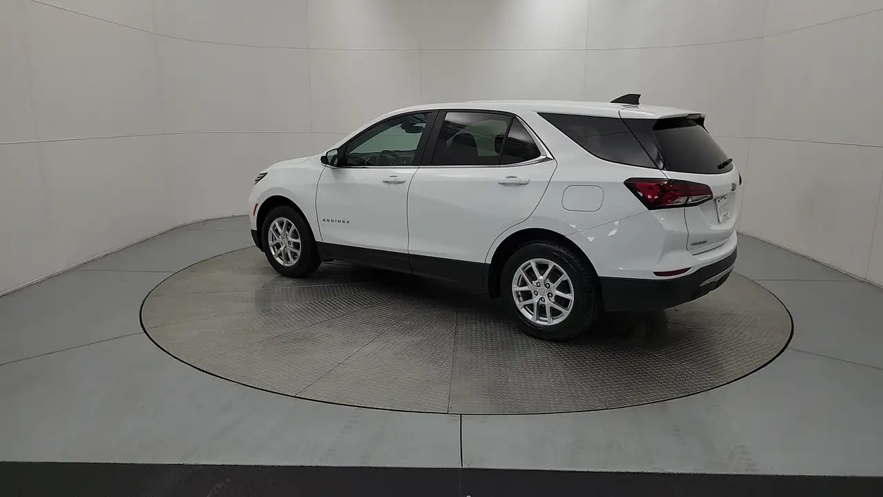 Chevrolet Equinox снимка Chevrolet Equinox