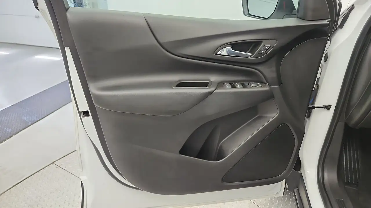 Chevrolet Equinox снимка Chevrolet Equinox
