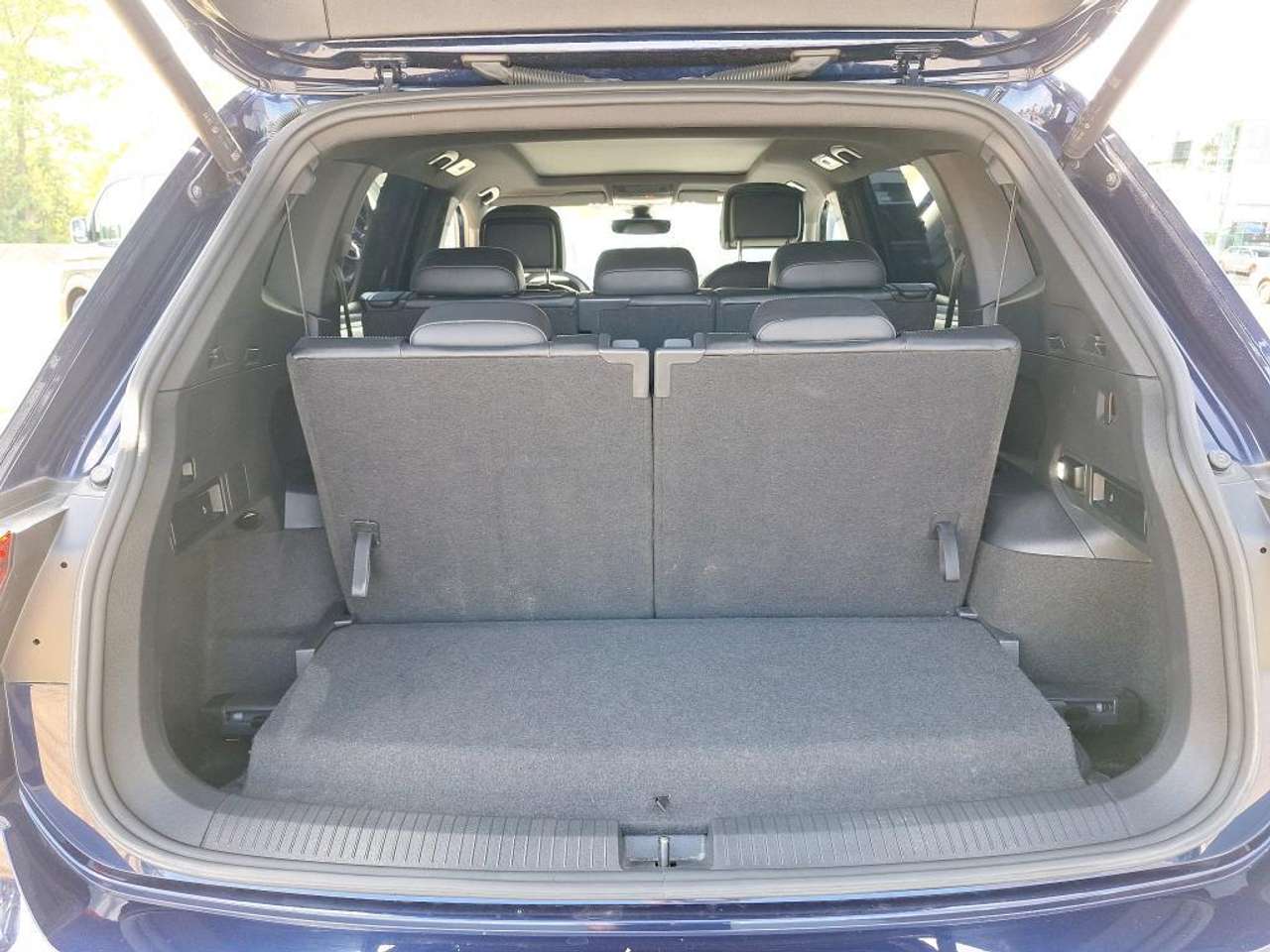 Volkswagen Tiguan Allspace 2024 — photo 8 sur 9