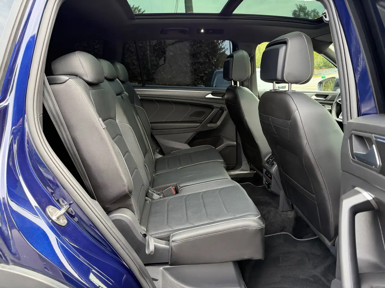 Volkswagen Tiguan Allspace R-Line 7pl. 2.0TDi DSG FULL OPTIONS Cuir Carnet Panorama GARANTIE 12 MOIS, миниатюра 19