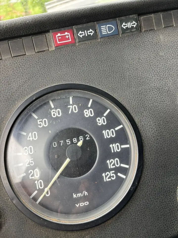 Mercedes-Benz 500 LKW geschlossen Kasten, foto 2