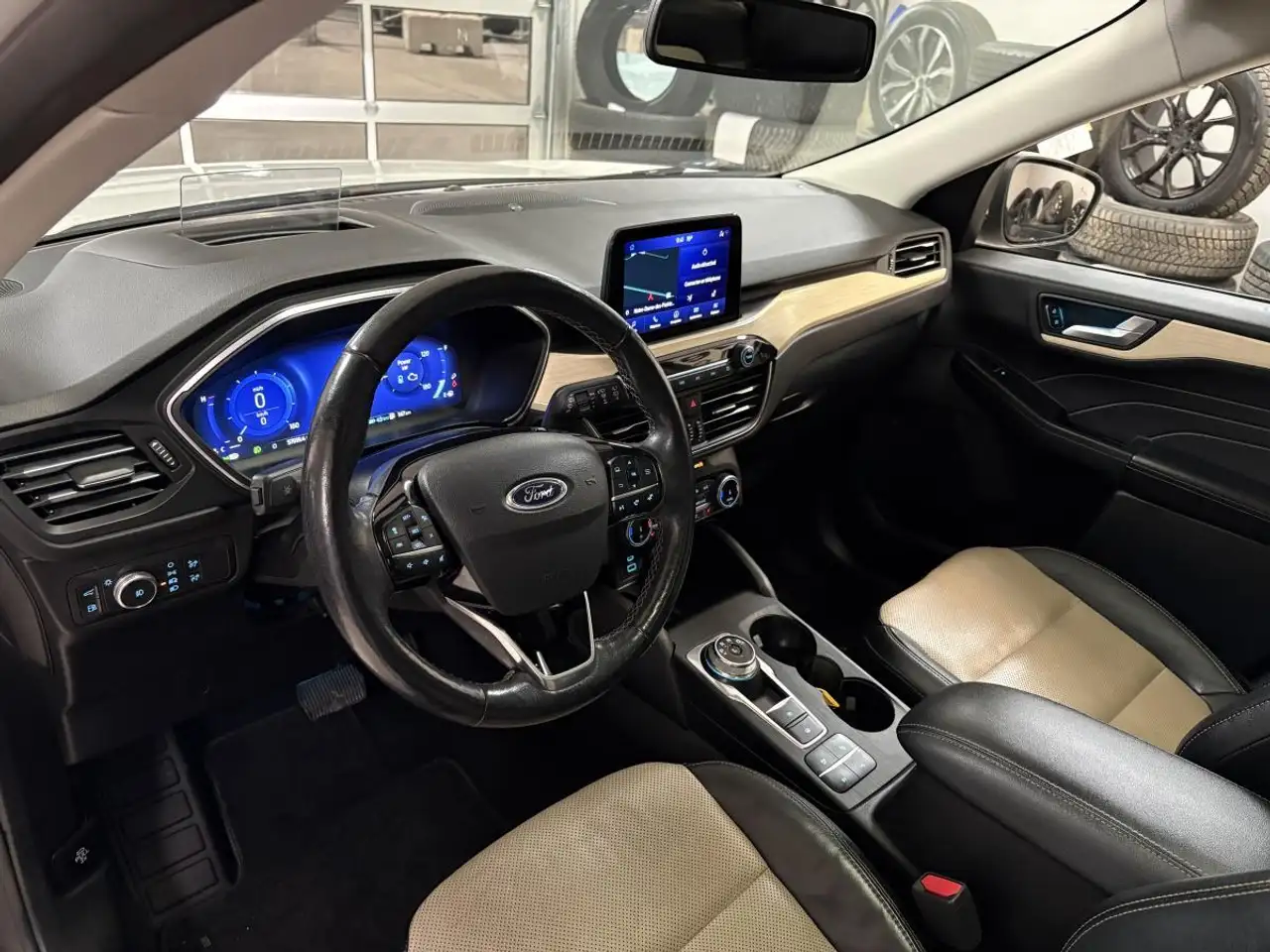 Ford Escape снимка Ford Escape
