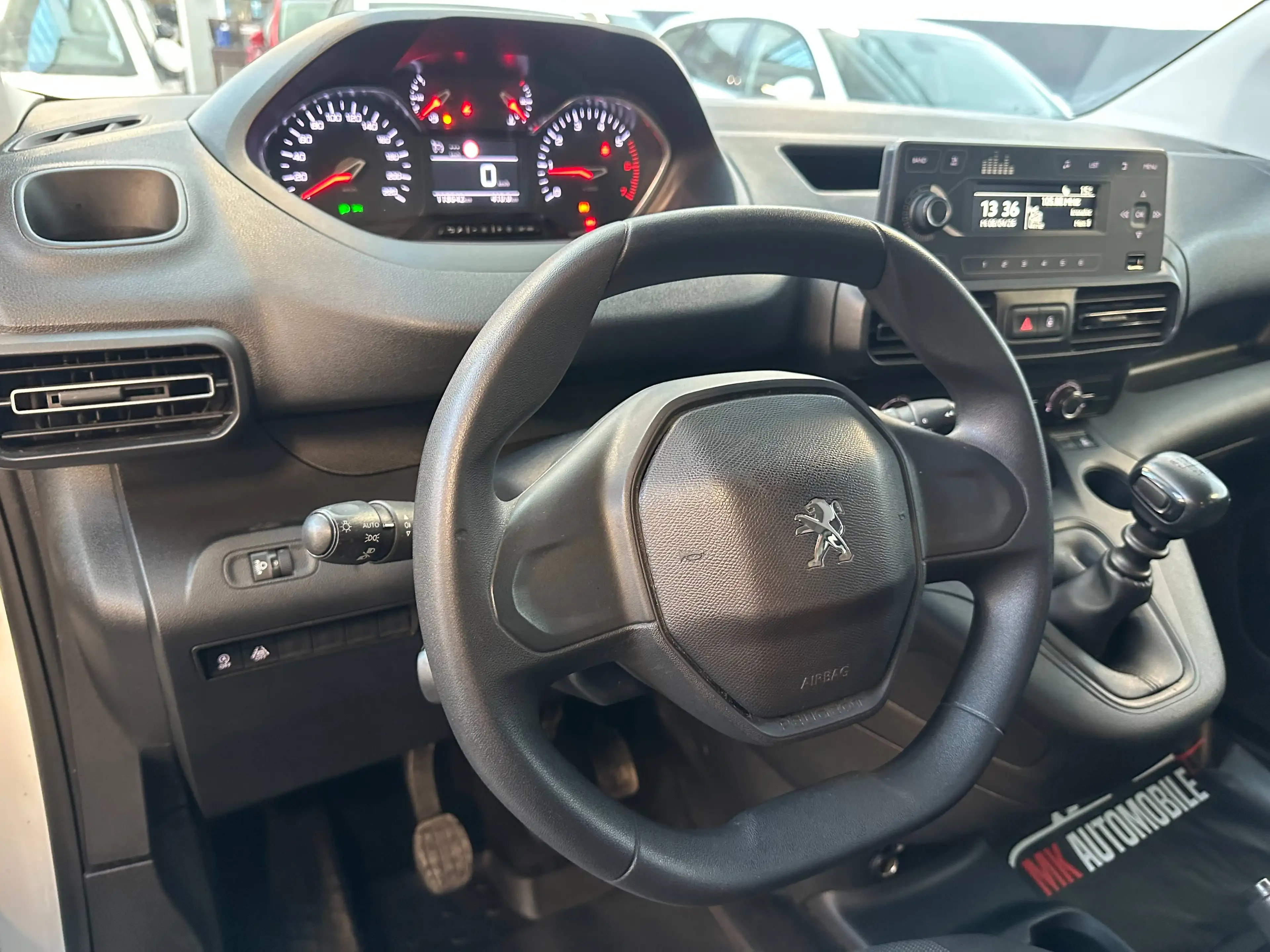 Peugeot Rifter 1,5 BlueHDI 100 S&S Active — photo 15